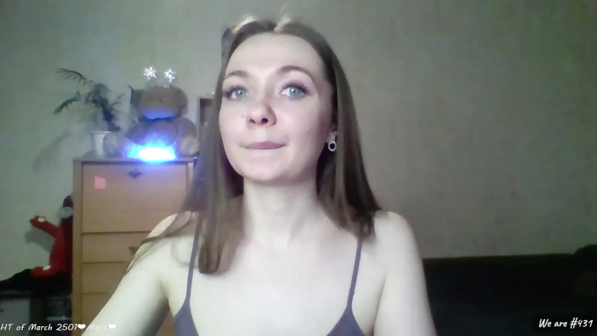 Gallery image thumbnail from LizaGhost's myfreecams stream on, 03/06/2023, 17:10 image 15 of 20