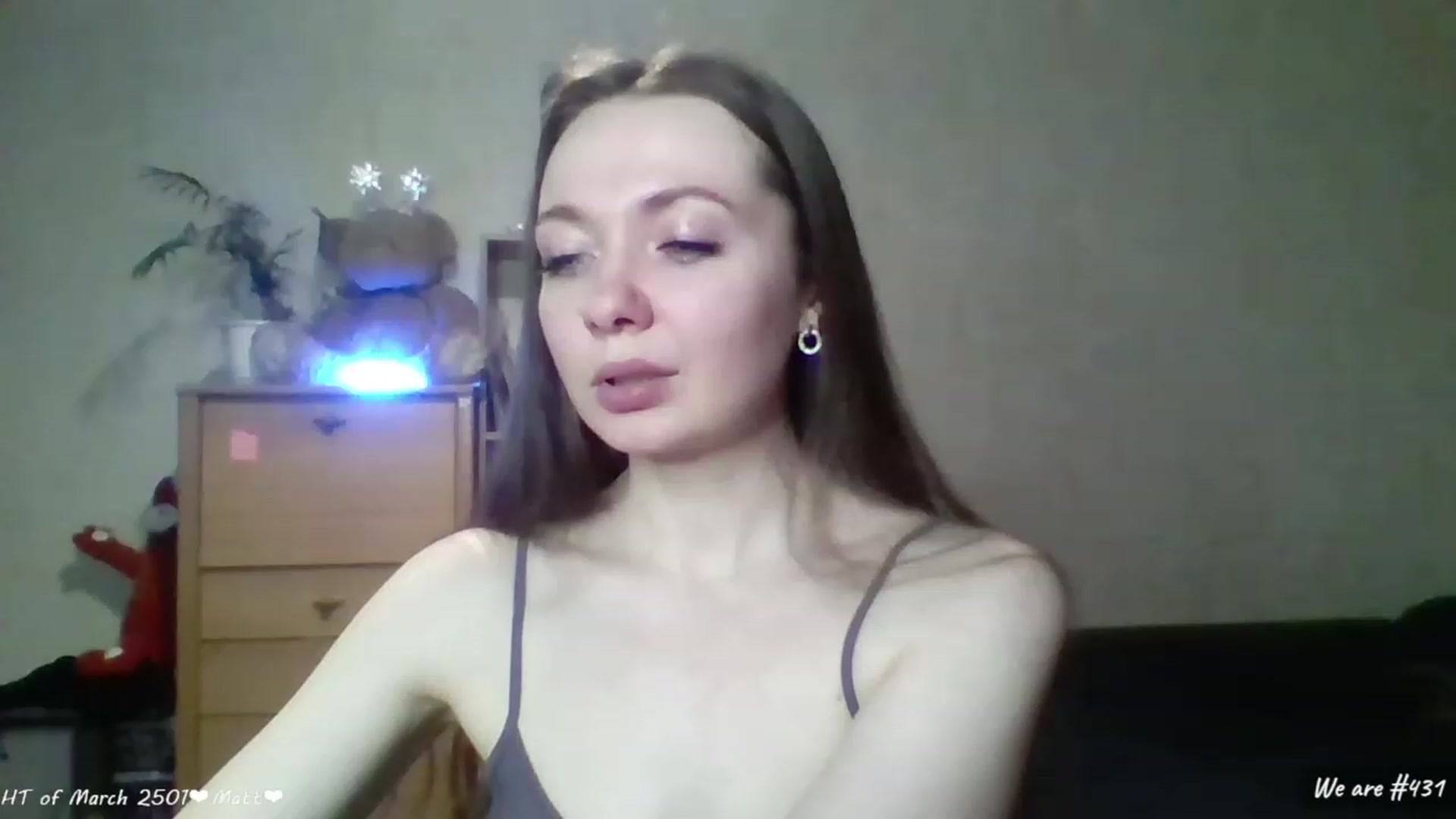 Gallery image thumbnail from LizaGhost's myfreecams stream on, 03/06/2023, 17:10 image 10 of 20