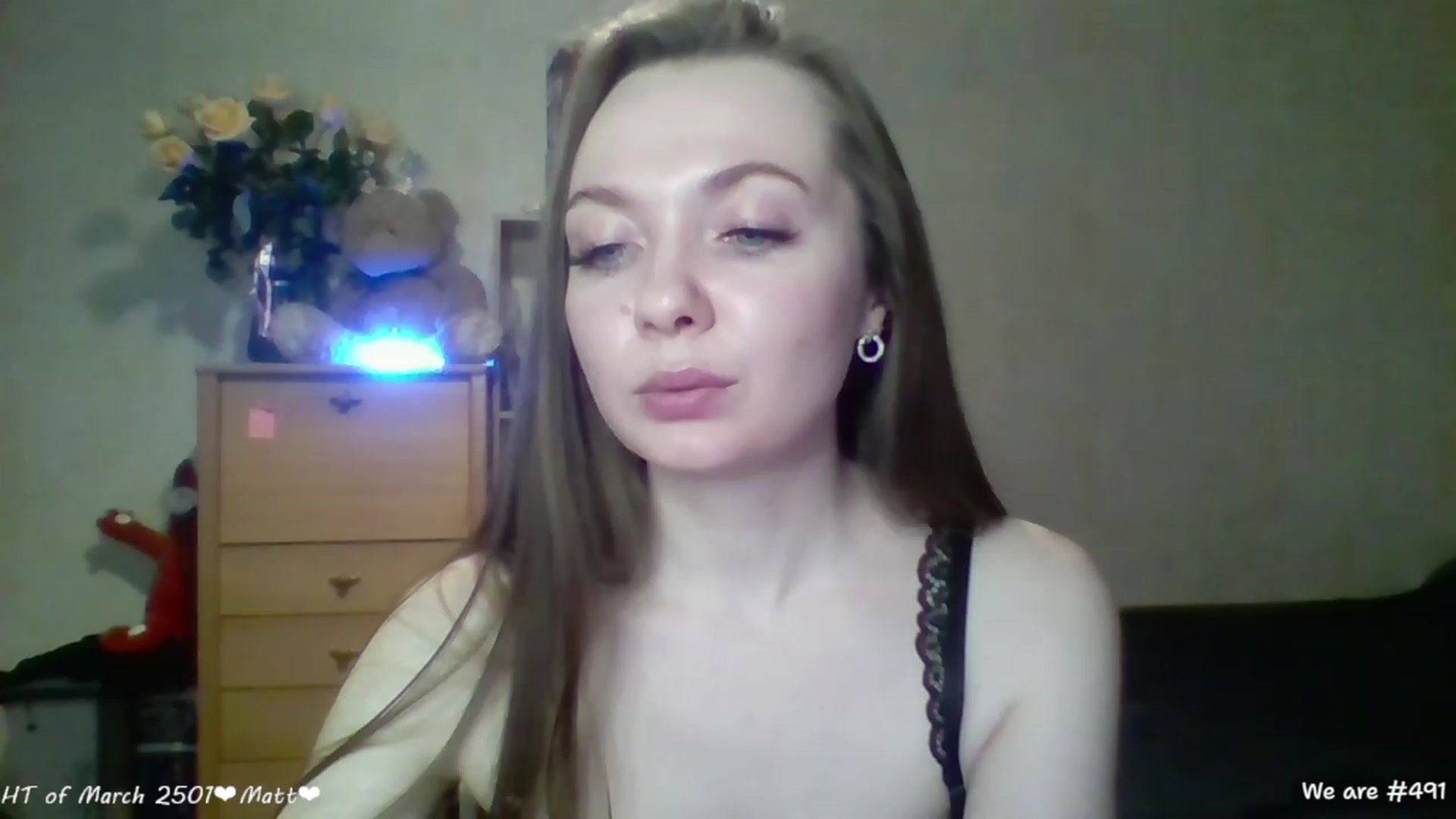 Gallery image thumbnail from LizaGhost's myfreecams stream on, 03/07/2023, 17:50 image 12 of 20