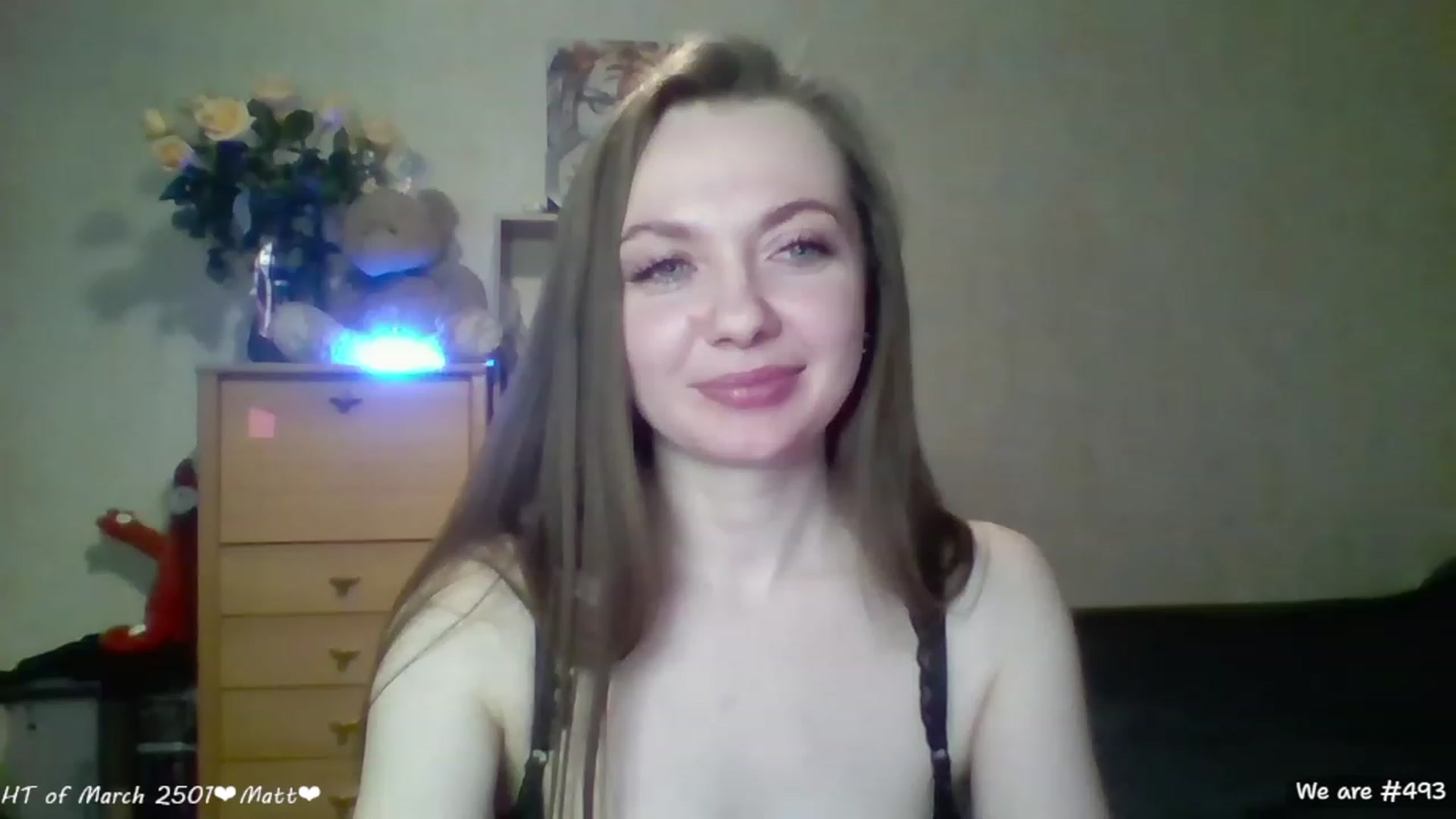 Gallery image thumbnail from LizaGhost's myfreecams stream on, 03/07/2023, 17:50 image 18 of 20