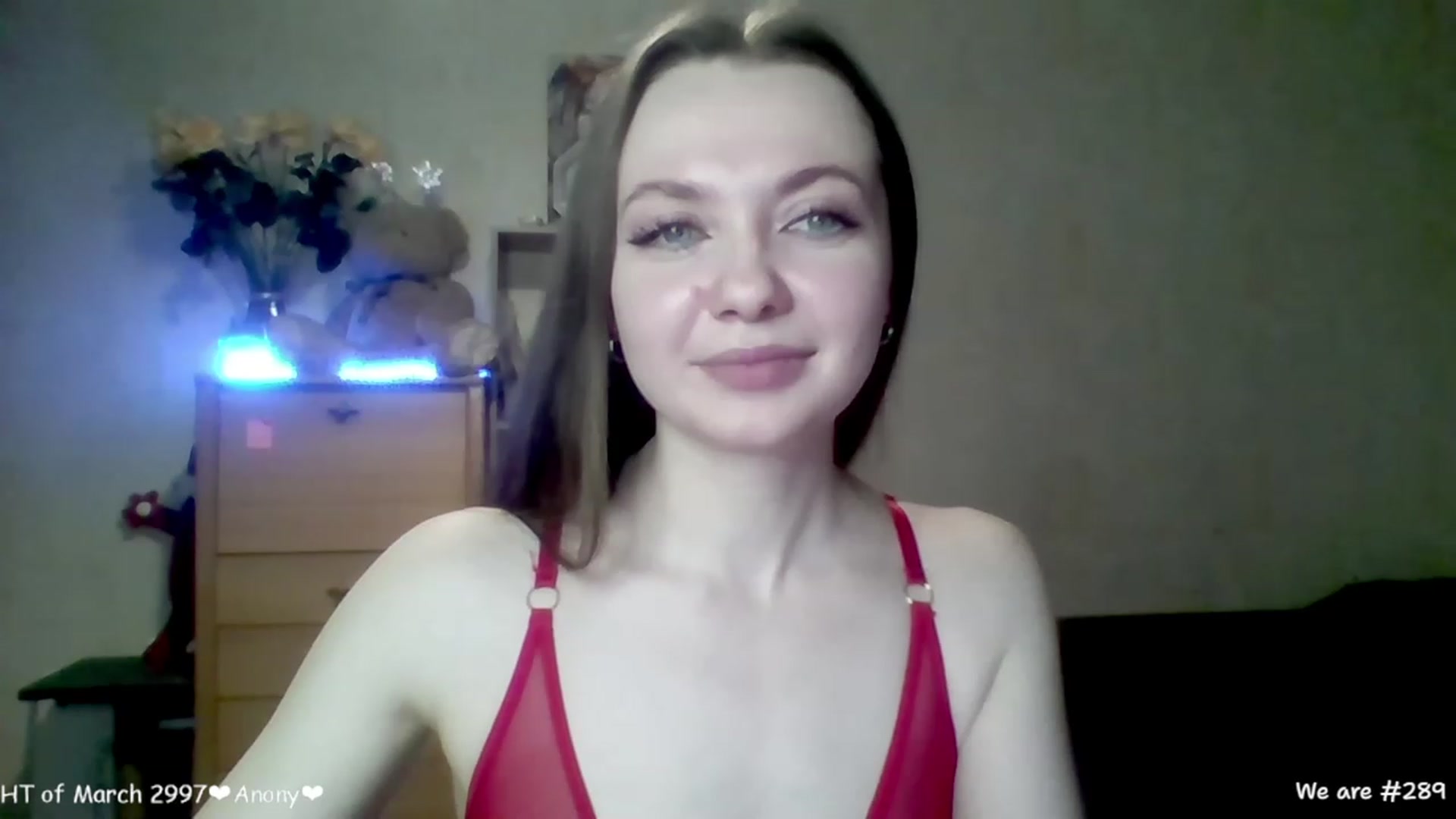 Gallery image thumbnail from LizaGhost's myfreecams stream on, 03/08/2023, 17:33 image 9 of 20