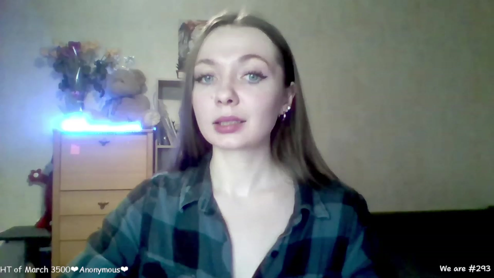 Gallery image thumbnail from LizaGhost's myfreecams stream on, 03/12/2023, 14:57 image 18 of 20
