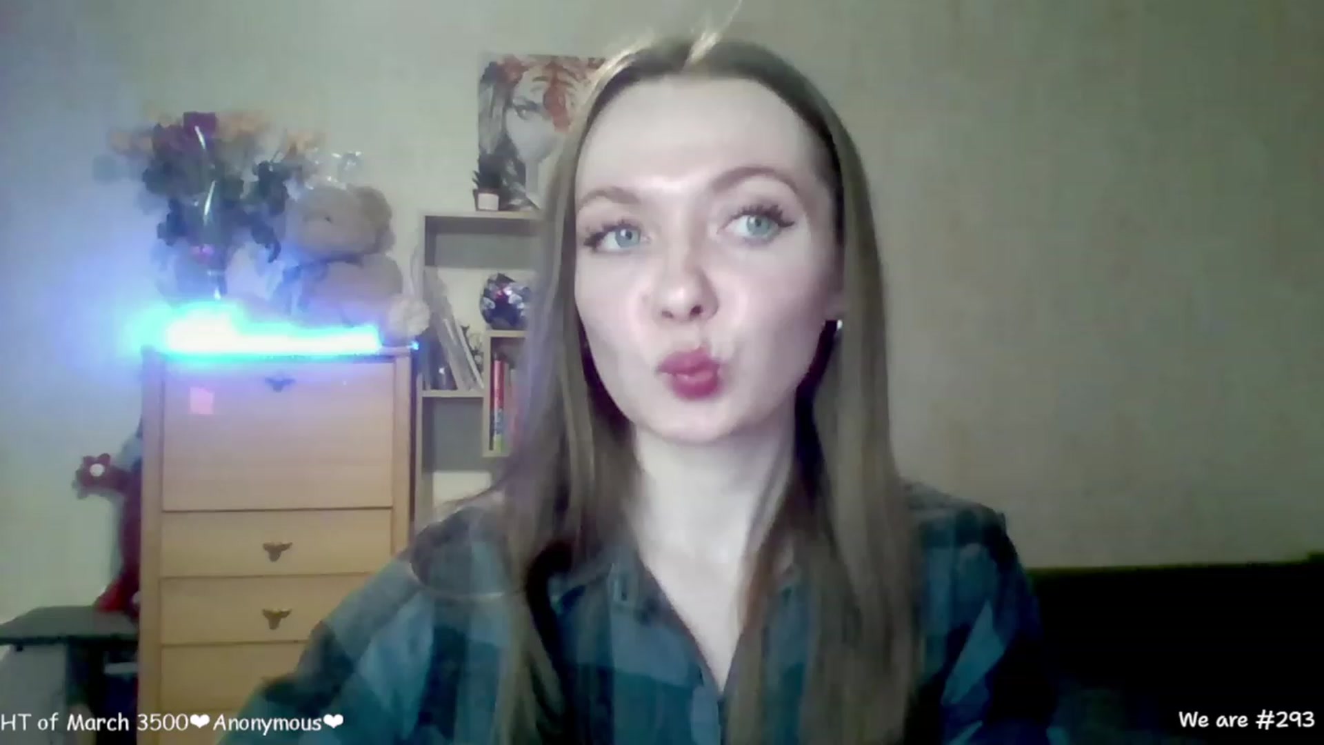 Gallery image thumbnail from LizaGhost's myfreecams stream on, 03/12/2023, 14:57 image 4 of 20