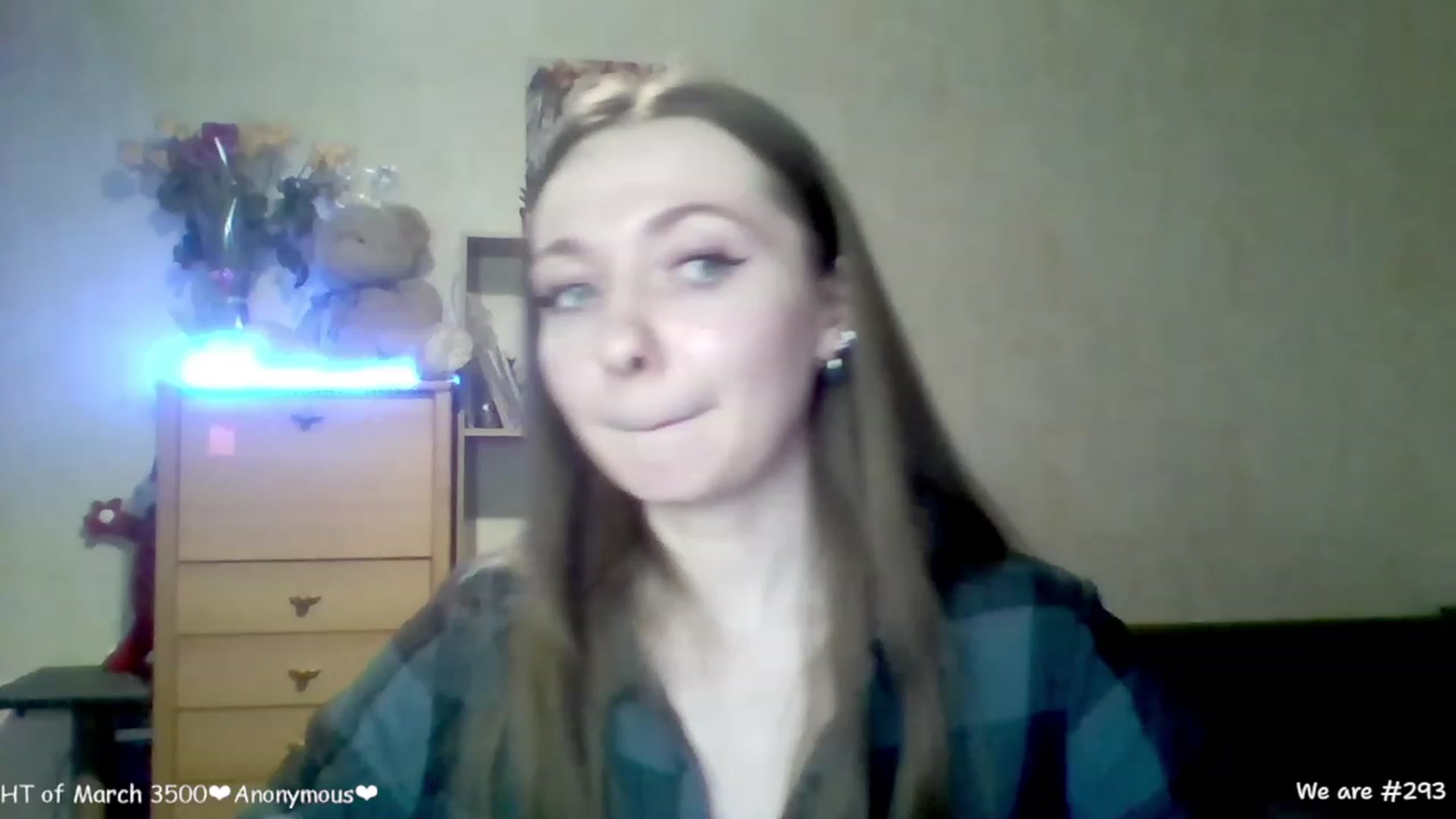 Gallery image thumbnail from LizaGhost's myfreecams stream on, 03/12/2023, 16:10 image 16 of 20