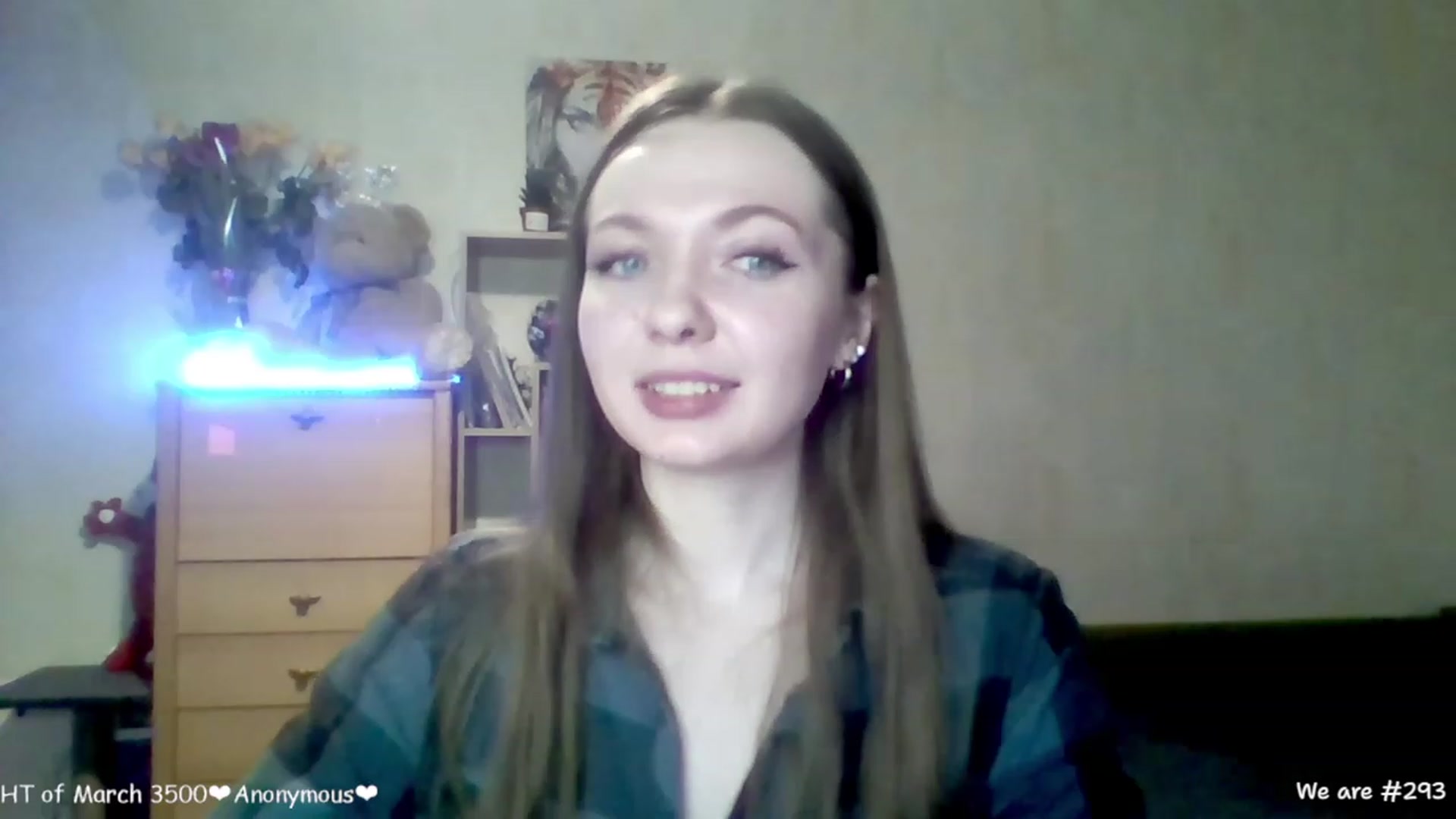Gallery image thumbnail from LizaGhost's myfreecams stream on, 03/12/2023, 16:10 image 15 of 20