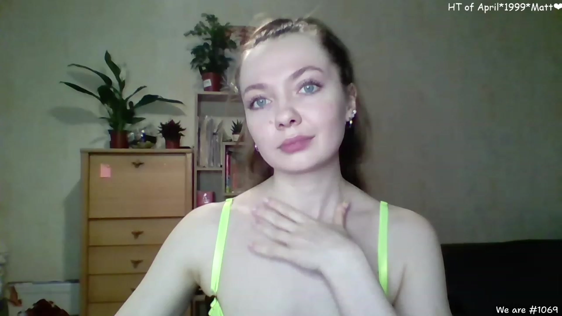 Gallery image thumbnail from LizaGhost's myfreecams stream on, 04/07/2023, 14:18 image 15 of 20
