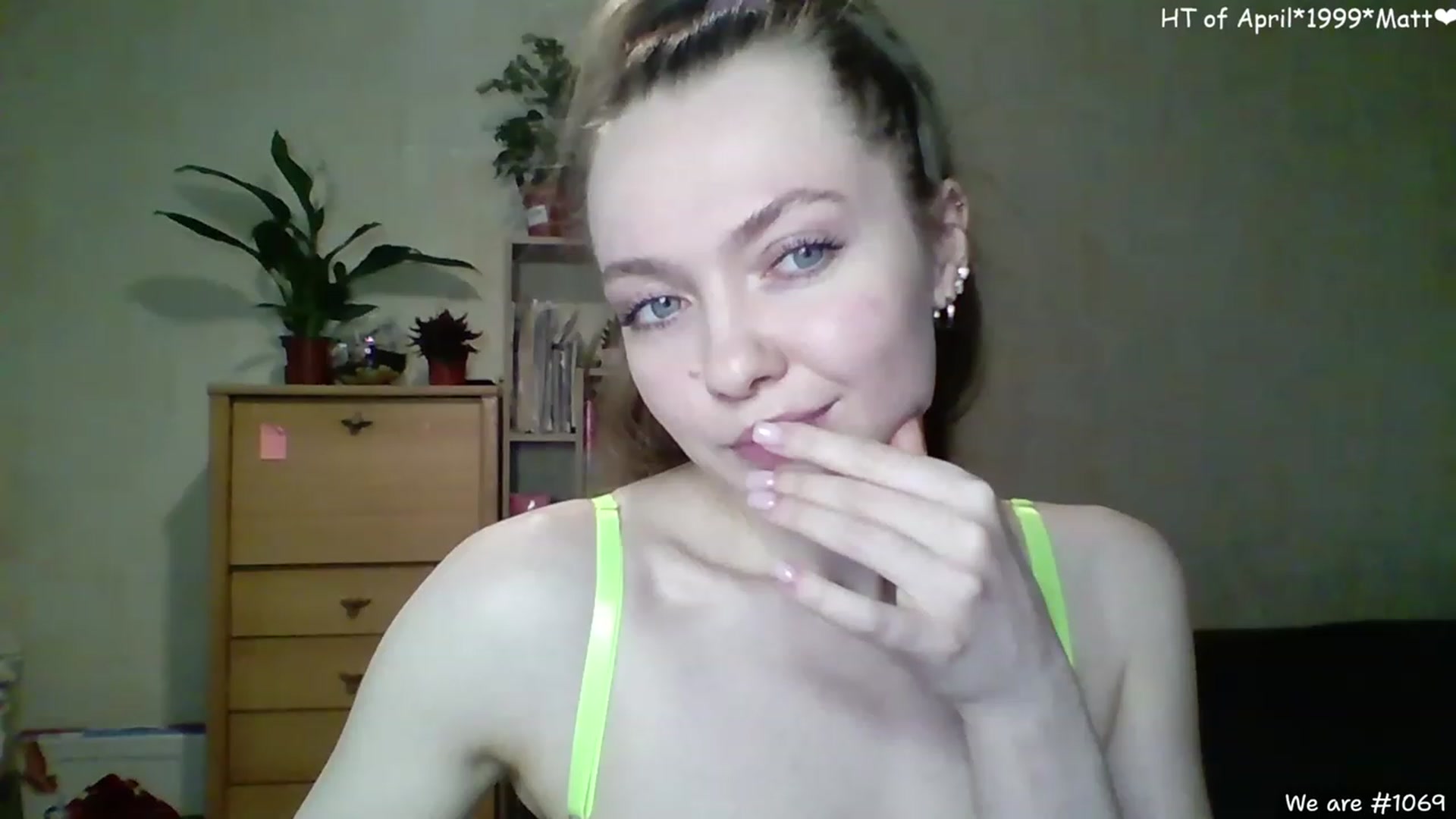 Gallery image thumbnail from LizaGhost's myfreecams stream on, 04/07/2023, 14:18 image 7 of 20