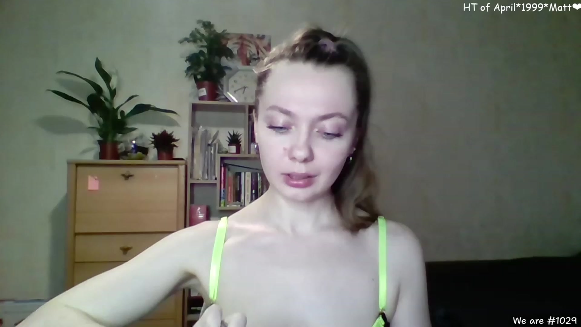 Gallery image thumbnail from LizaGhost's myfreecams stream on, 04/07/2023, 16:01 image 4 of 20