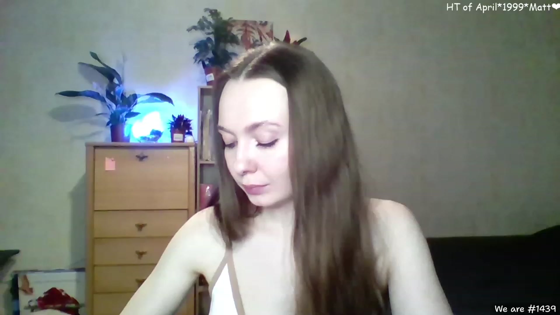 Gallery image thumbnail from LizaGhost's myfreecams stream on, 04/10/2023, 16:00 image 18 of 20