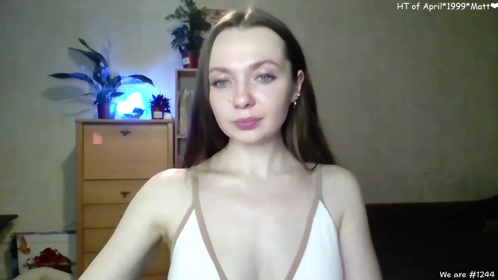 Gallery image thumbnail from LizaGhost's myfreecams stream on, 04/10/2023, 17:02 image 9 of 20