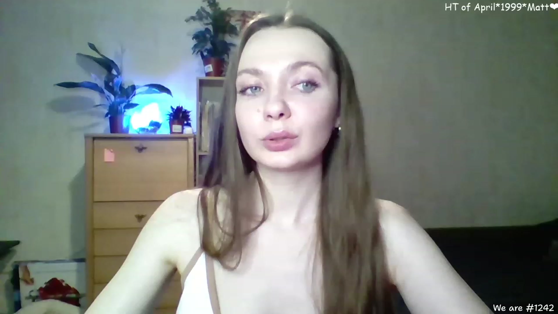 Gallery image thumbnail from LizaGhost's myfreecams stream on, 04/10/2023, 17:02 image 5 of 20