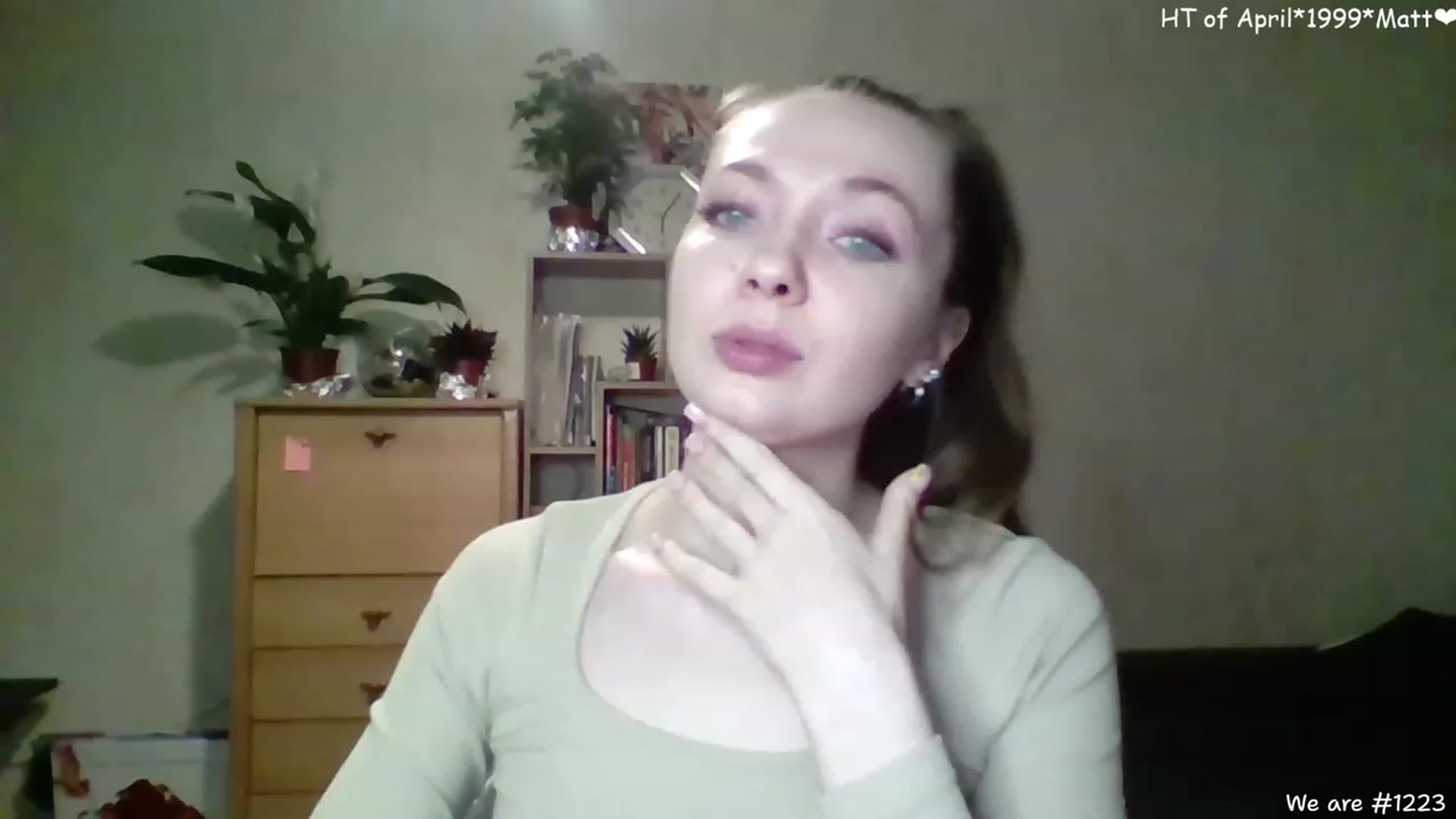 Gallery image thumbnail from LizaGhost's myfreecams stream on, 04/12/2023, 16:43 image 1 of 20