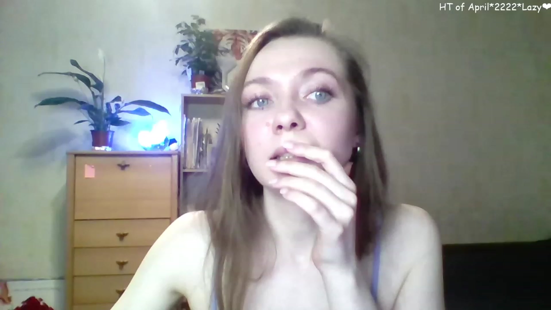 Gallery image thumbnail from LizaGhost's myfreecams stream on, 04/18/2023, 13:37 image 12 of 20
