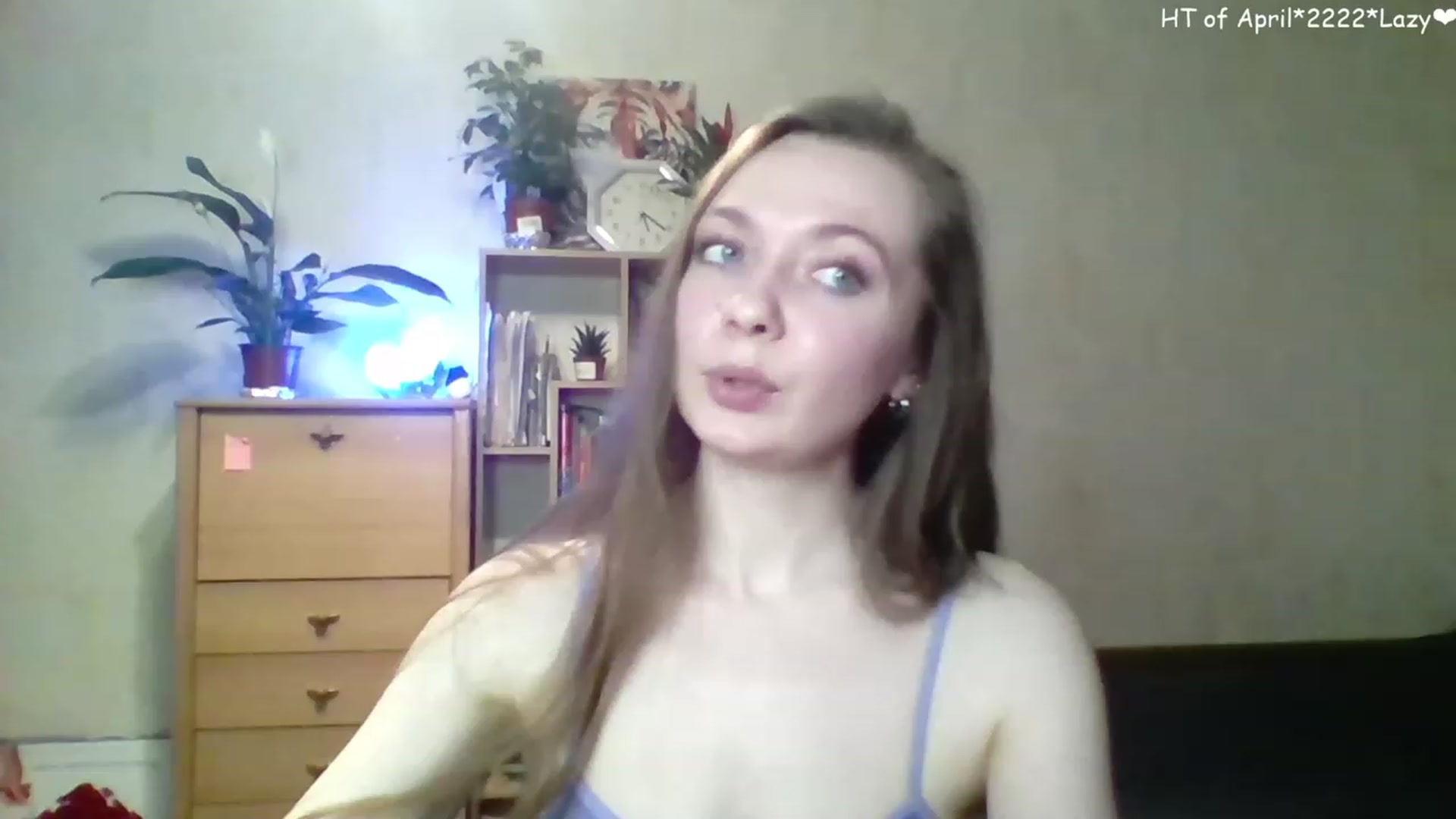 Gallery image thumbnail from LizaGhost's myfreecams stream on, 04/18/2023, 15:16 image 10 of 20