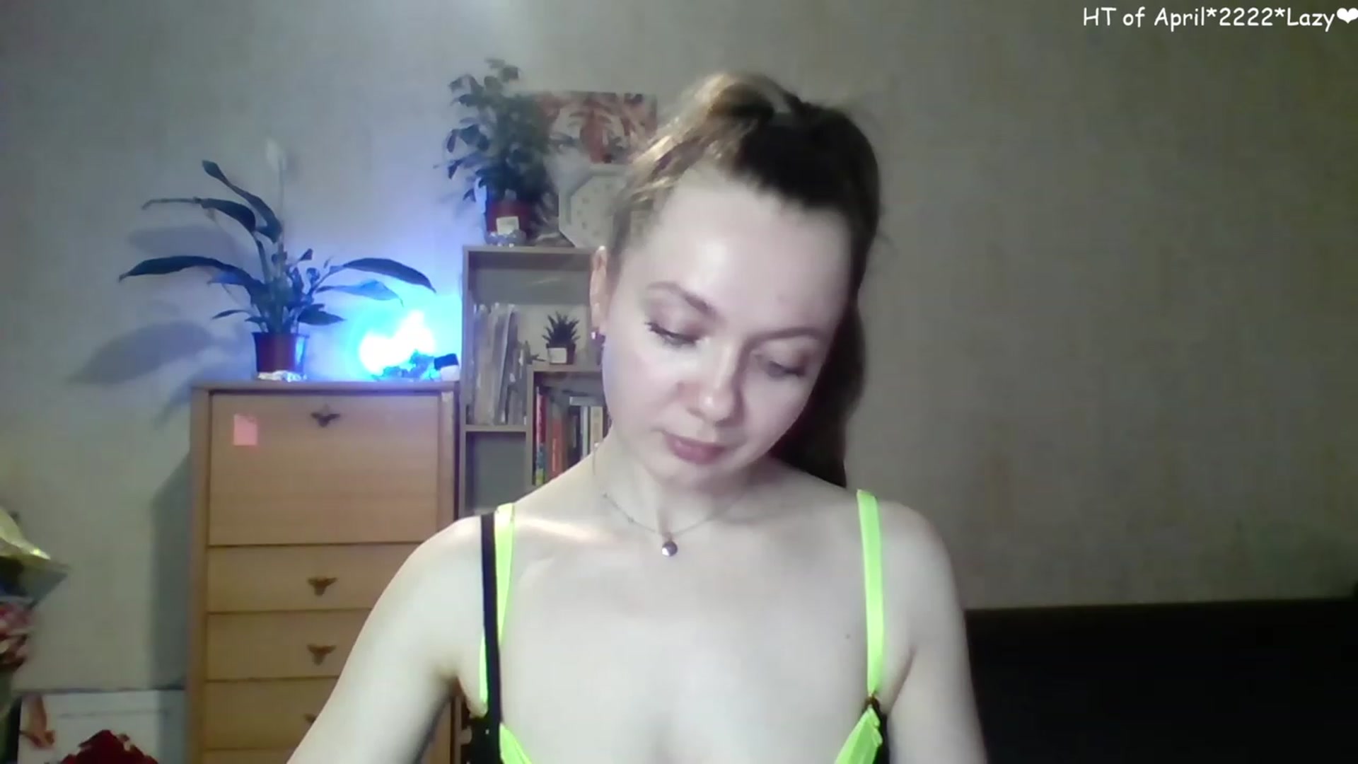 Gallery image thumbnail from LizaGhost's myfreecams stream on, 04/19/2023, 13:22 image 15 of 20