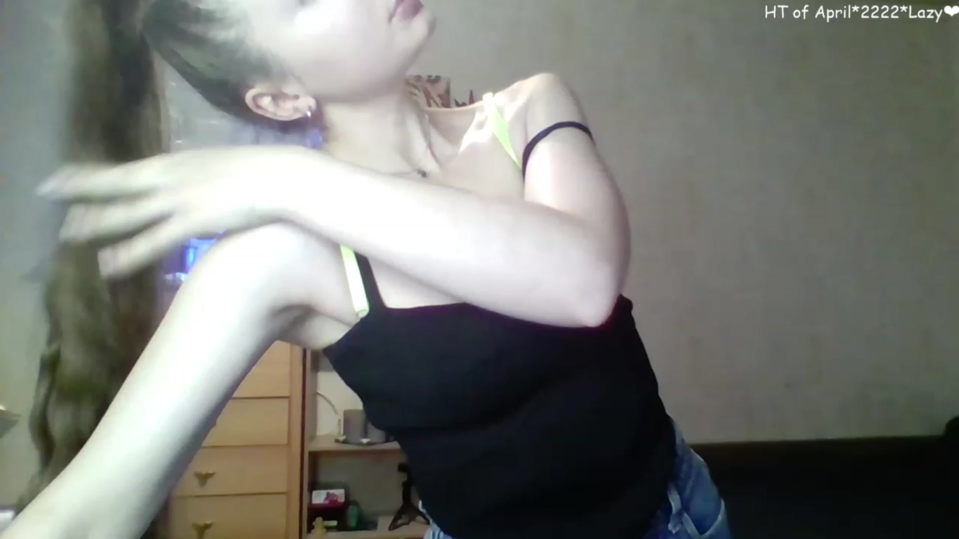 Gallery image thumbnail from LizaGhost's myfreecams stream on, 04/19/2023, 13:22 image 7 of 20