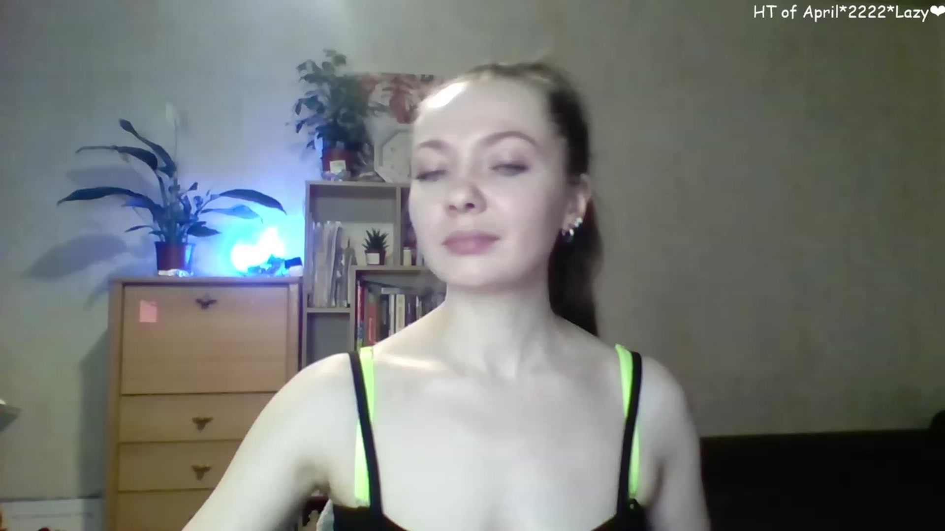 Gallery image thumbnail from LizaGhost's myfreecams stream on, 04/19/2023, 13:22 image 1 of 20