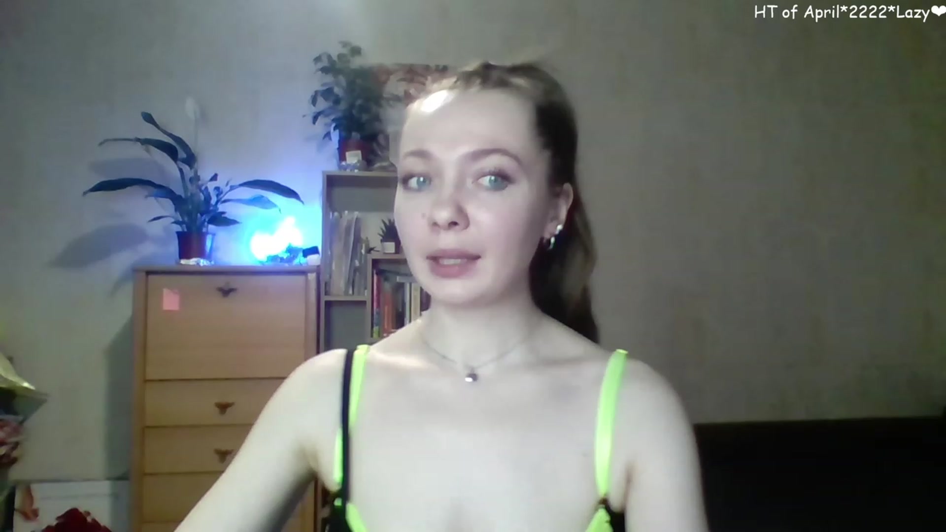 Gallery image thumbnail from LizaGhost's myfreecams stream on, 04/19/2023, 13:22 image 12 of 20