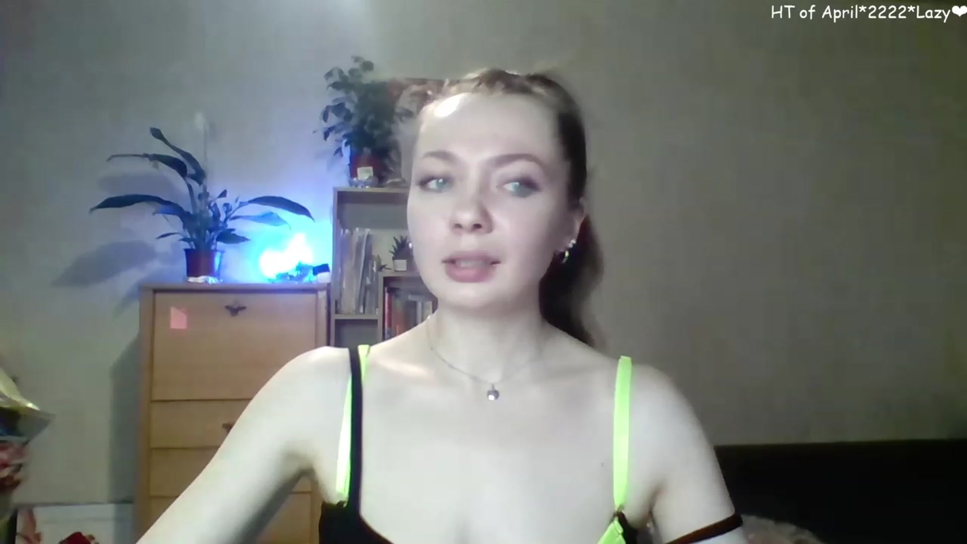 Gallery image thumbnail from LizaGhost's myfreecams stream on, 04/19/2023, 13:22 image 10 of 20