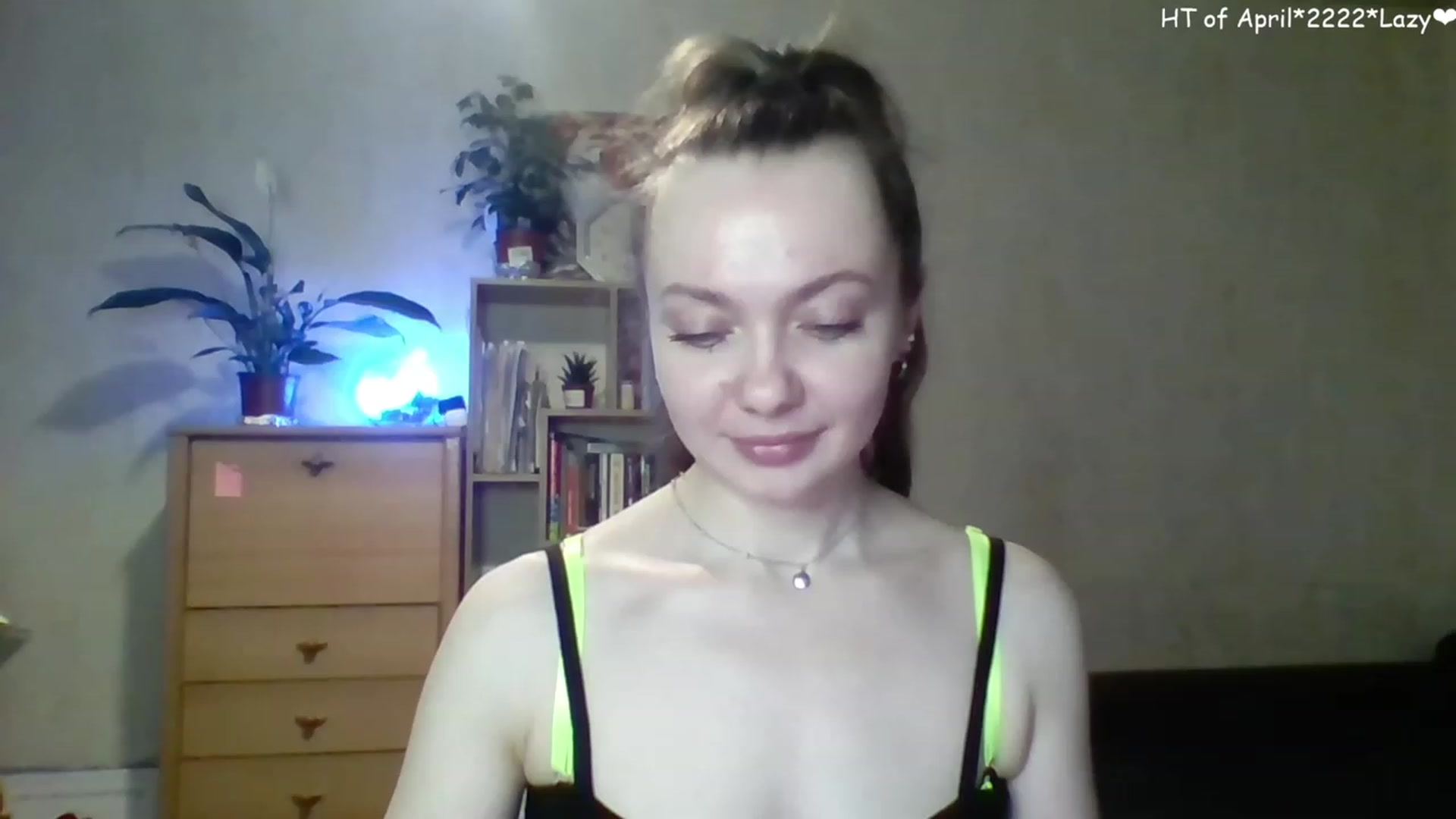 Gallery image thumbnail from LizaGhost's myfreecams stream on, 04/19/2023, 13:22 image 2 of 20