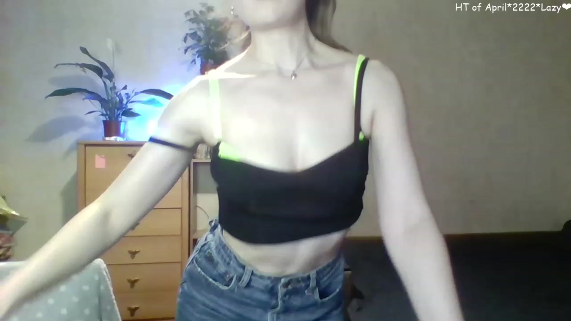 Gallery image thumbnail from LizaGhost's myfreecams stream on, 04/19/2023, 15:13 image 12 of 20