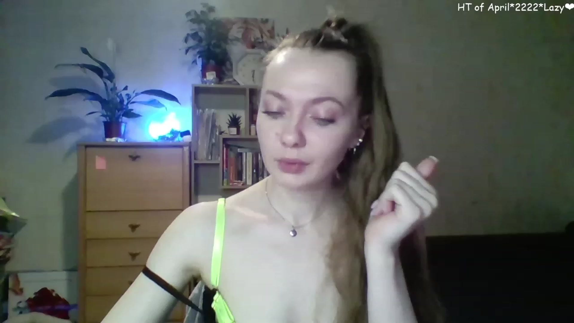 Gallery image thumbnail from LizaGhost's myfreecams stream on, 04/19/2023, 16:21 image 1 of 20