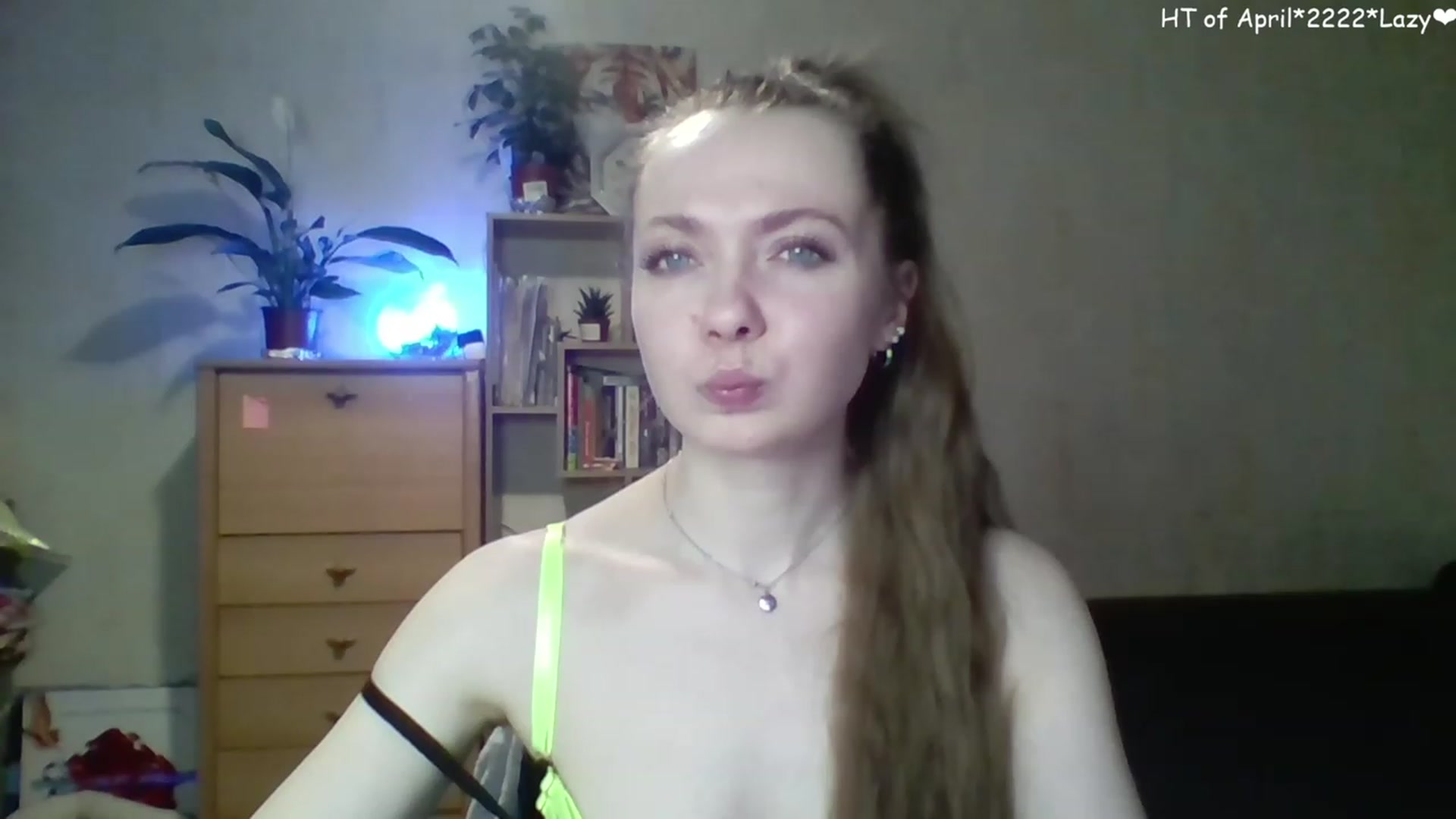 Gallery image thumbnail from LizaGhost's myfreecams stream on, 04/19/2023, 16:21 image 9 of 20