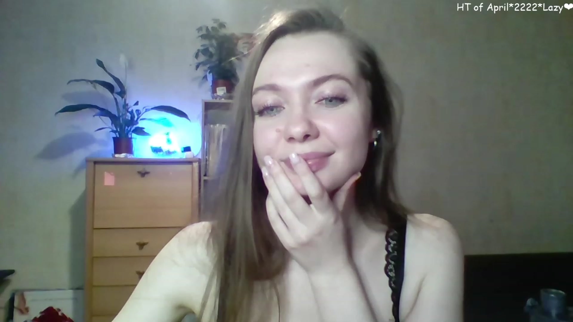 Gallery image thumbnail from LizaGhost's myfreecams stream on, 04/20/2023, 16:58 image 17 of 20