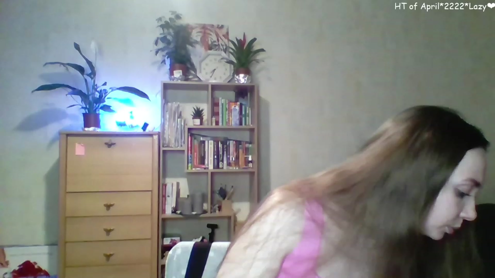 Gallery image thumbnail from LizaGhost's myfreecams stream on, 04/21/2023, 16:50 image 16 of 20