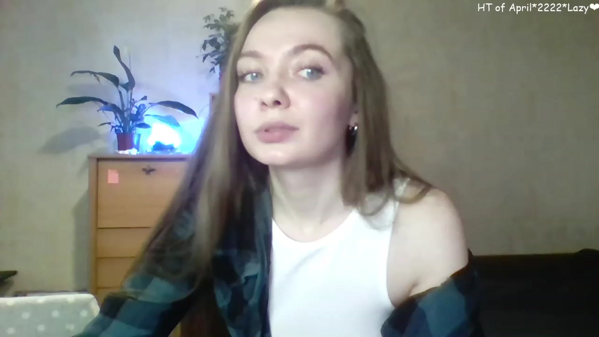 Gallery image thumbnail from LizaGhost's myfreecams stream on, 04/22/2023, 13:09 image 17 of 20