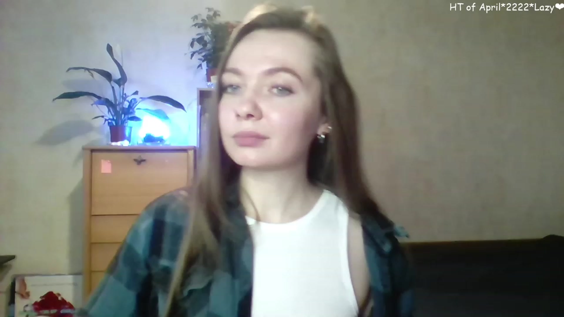 Gallery image thumbnail from LizaGhost's myfreecams stream on, 04/22/2023, 13:09 image 10 of 20