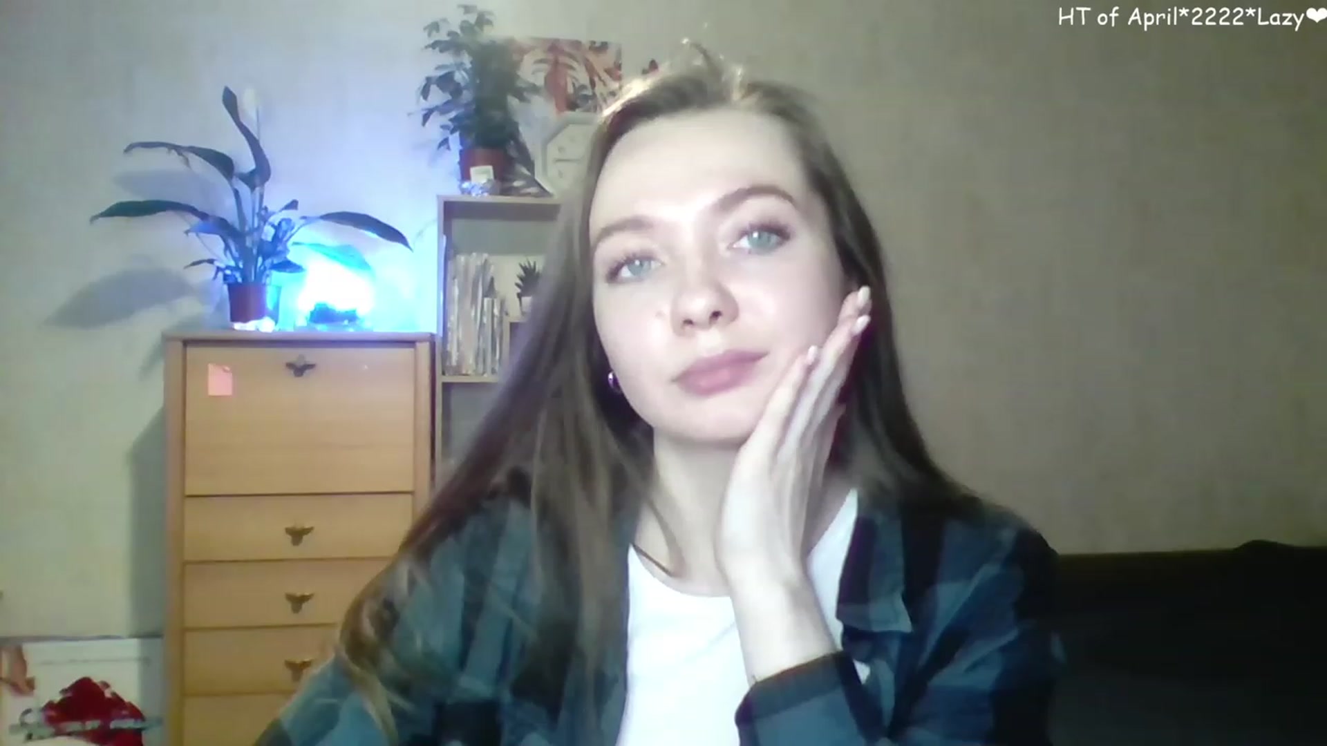 Gallery image thumbnail from LizaGhost's myfreecams stream on, 04/22/2023, 16:34 image 3 of 20