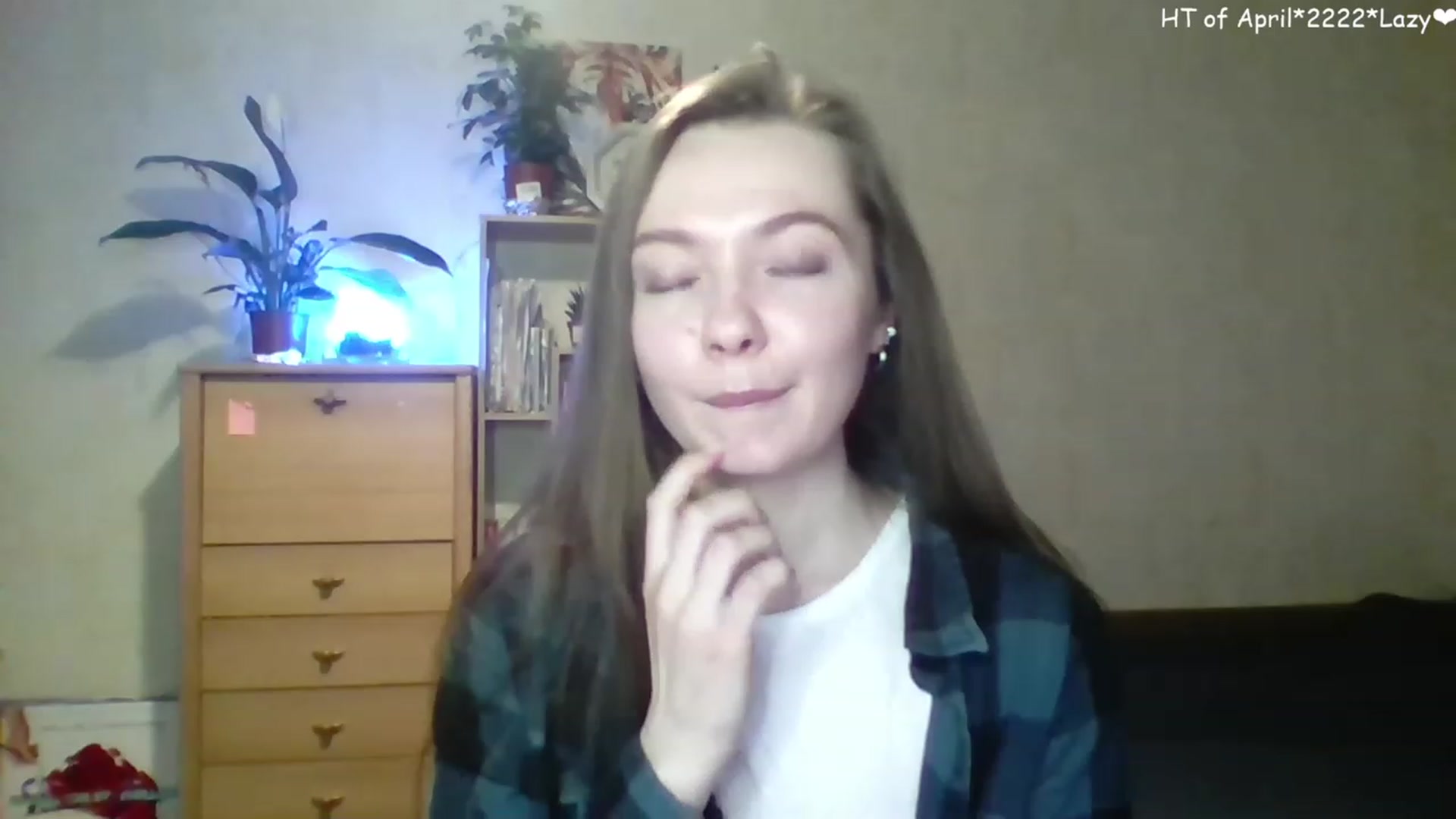 Gallery image thumbnail from LizaGhost's myfreecams stream on, 04/22/2023, 16:34 image 4 of 20