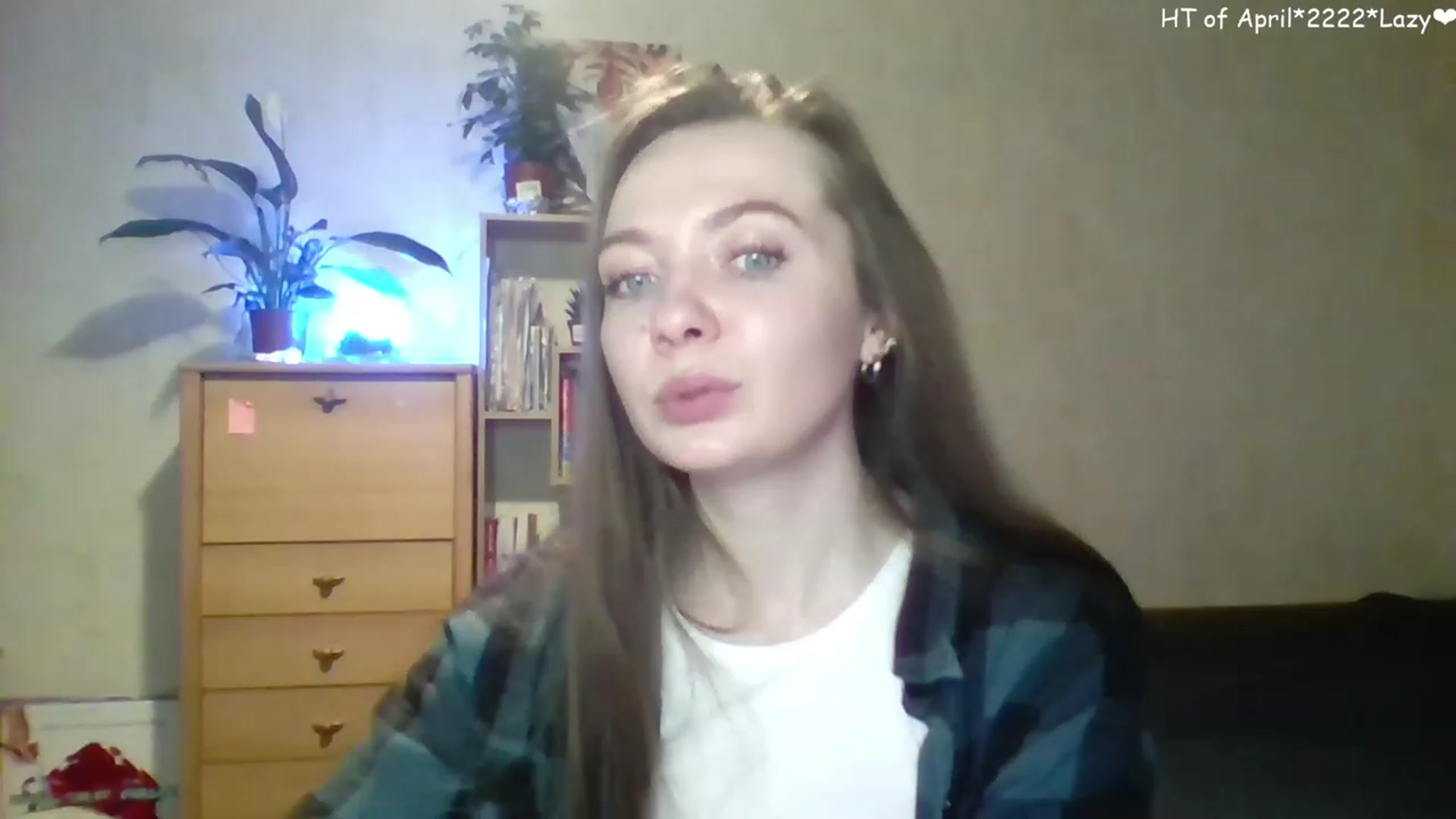 Gallery image thumbnail from LizaGhost's myfreecams stream on, 04/22/2023, 16:34 image 9 of 20