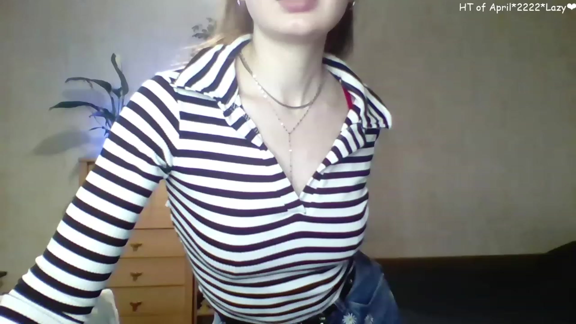 Gallery image thumbnail from LizaGhost's myfreecams stream on, 04/23/2023, 15:45 image 9 of 20