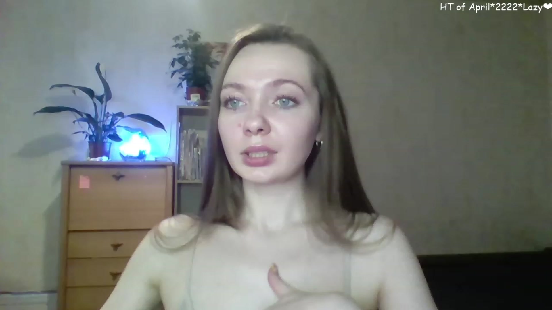 Gallery image thumbnail from LizaGhost's myfreecams stream on, 04/24/2023, 15:05 image 3 of 20