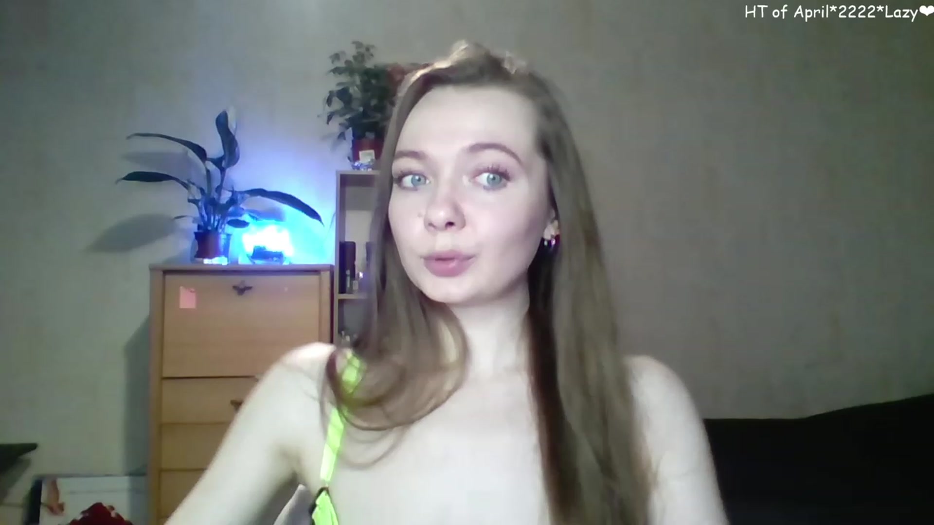 Gallery image thumbnail from LizaGhost's myfreecams stream on, 04/27/2023, 16:11 image 17 of 20