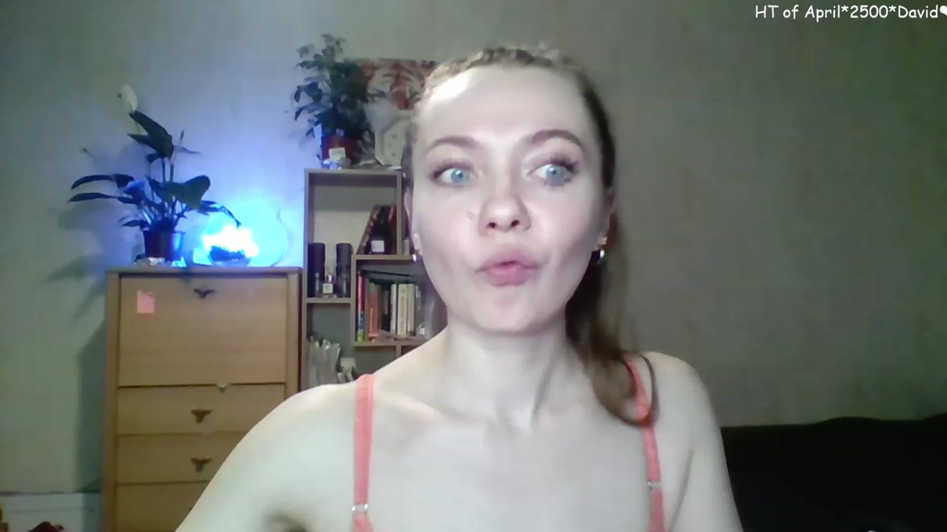Gallery image thumbnail from LizaGhost's myfreecams stream on, 04/28/2023, 17:06 image 11 of 20