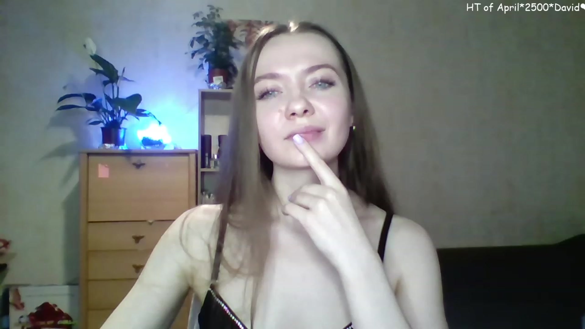 Gallery image thumbnail from LizaGhost's myfreecams stream on, 04/29/2023, 14:11 image 19 of 20