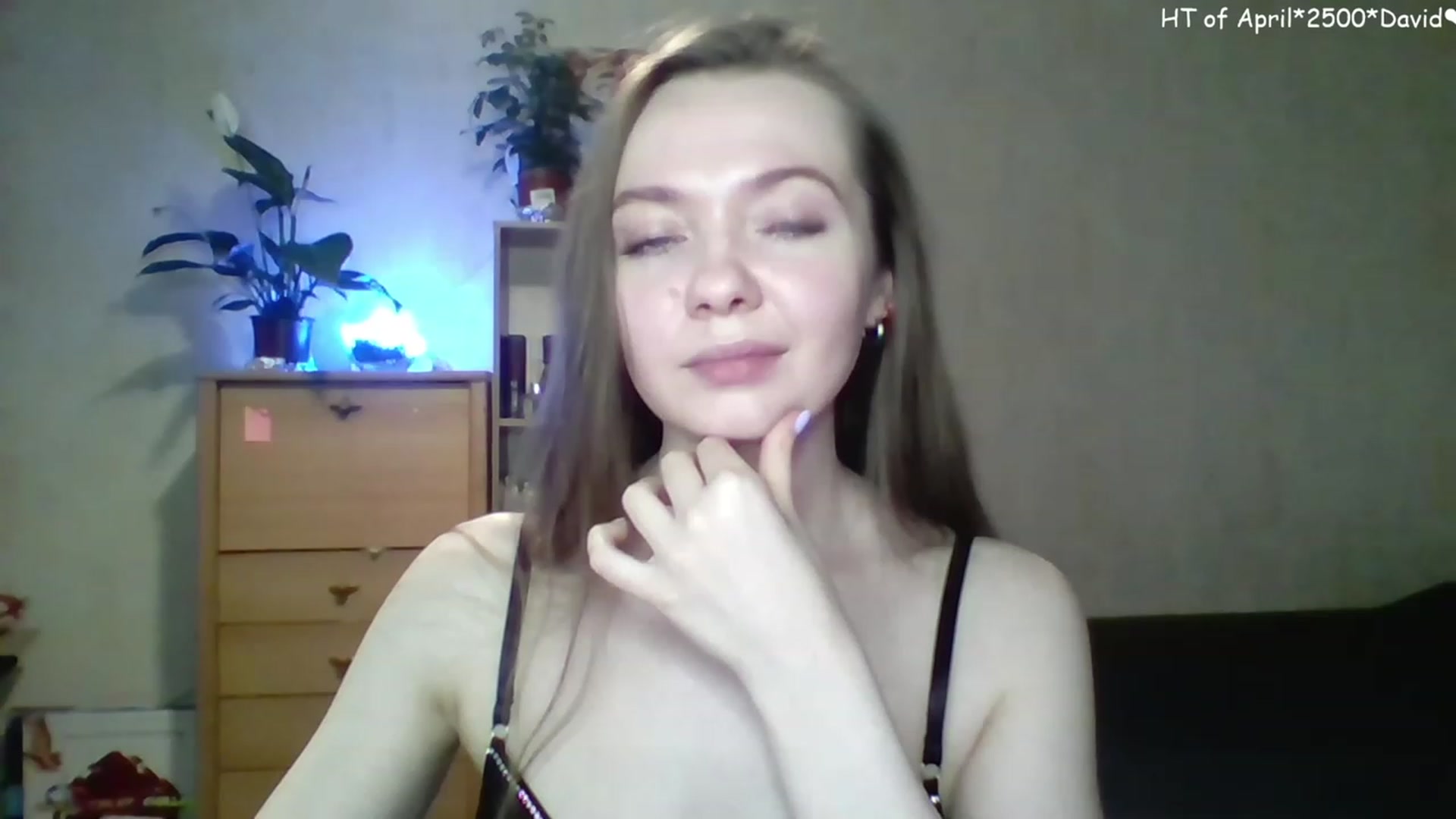 Gallery image thumbnail from LizaGhost's myfreecams stream on, 04/29/2023, 14:11 image 10 of 20