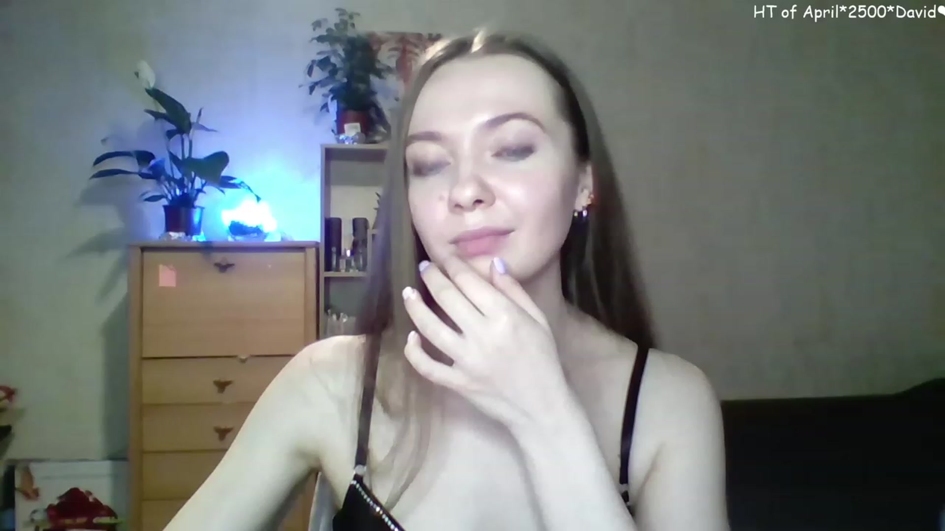 Gallery image thumbnail from LizaGhost's myfreecams stream on, 04/29/2023, 14:11 image 18 of 20