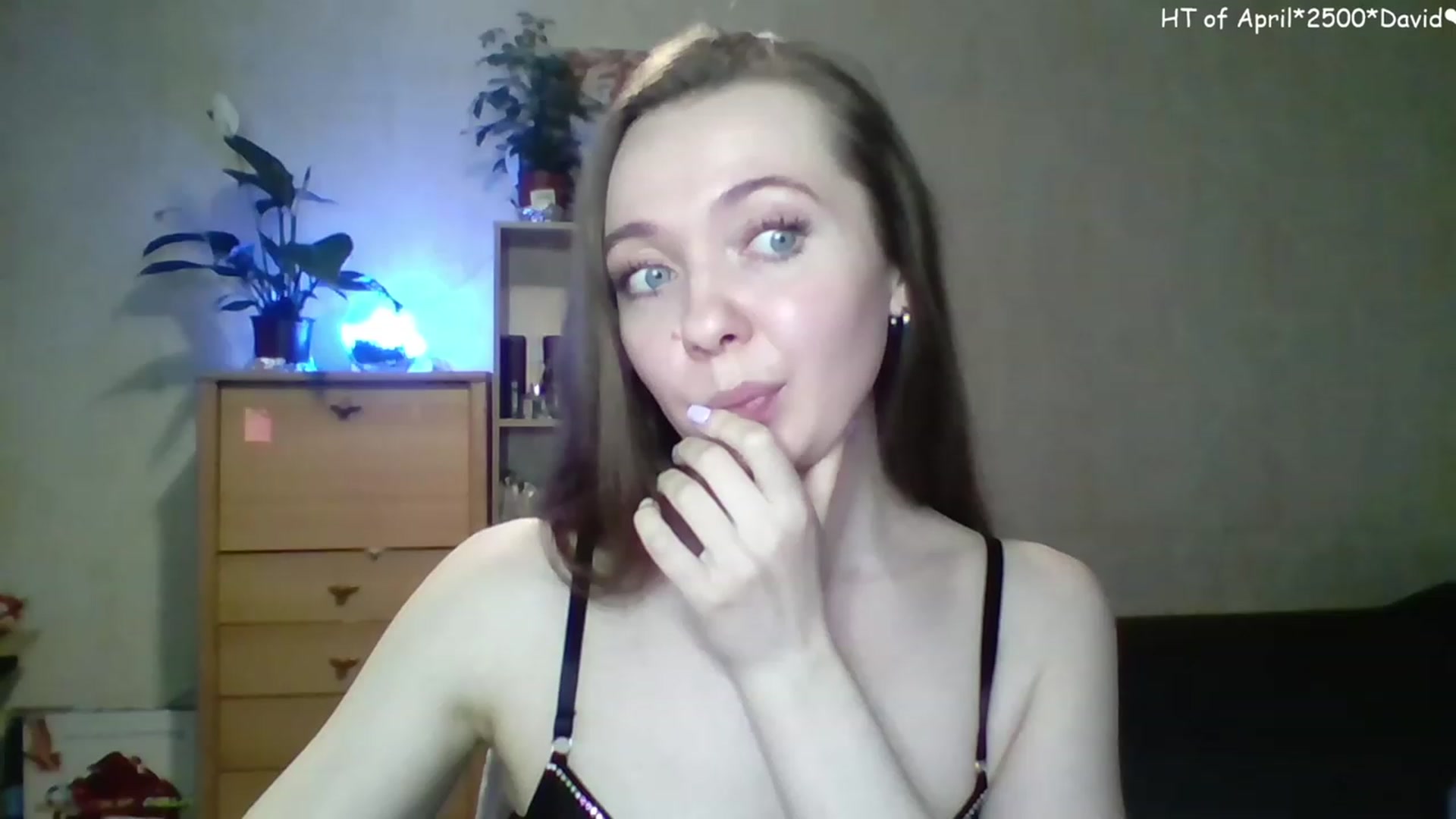 Gallery image thumbnail from LizaGhost's myfreecams stream on, 04/29/2023, 14:11 image 15 of 20