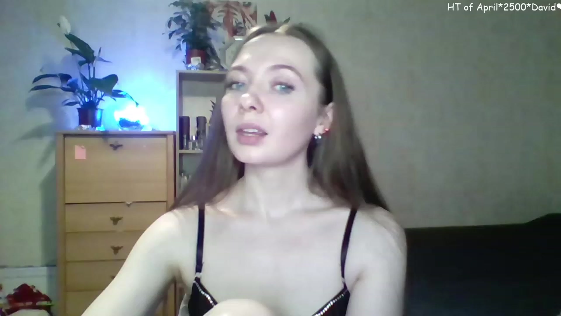 Gallery image thumbnail from LizaGhost's myfreecams stream on, 04/29/2023, 15:00 image 5 of 20