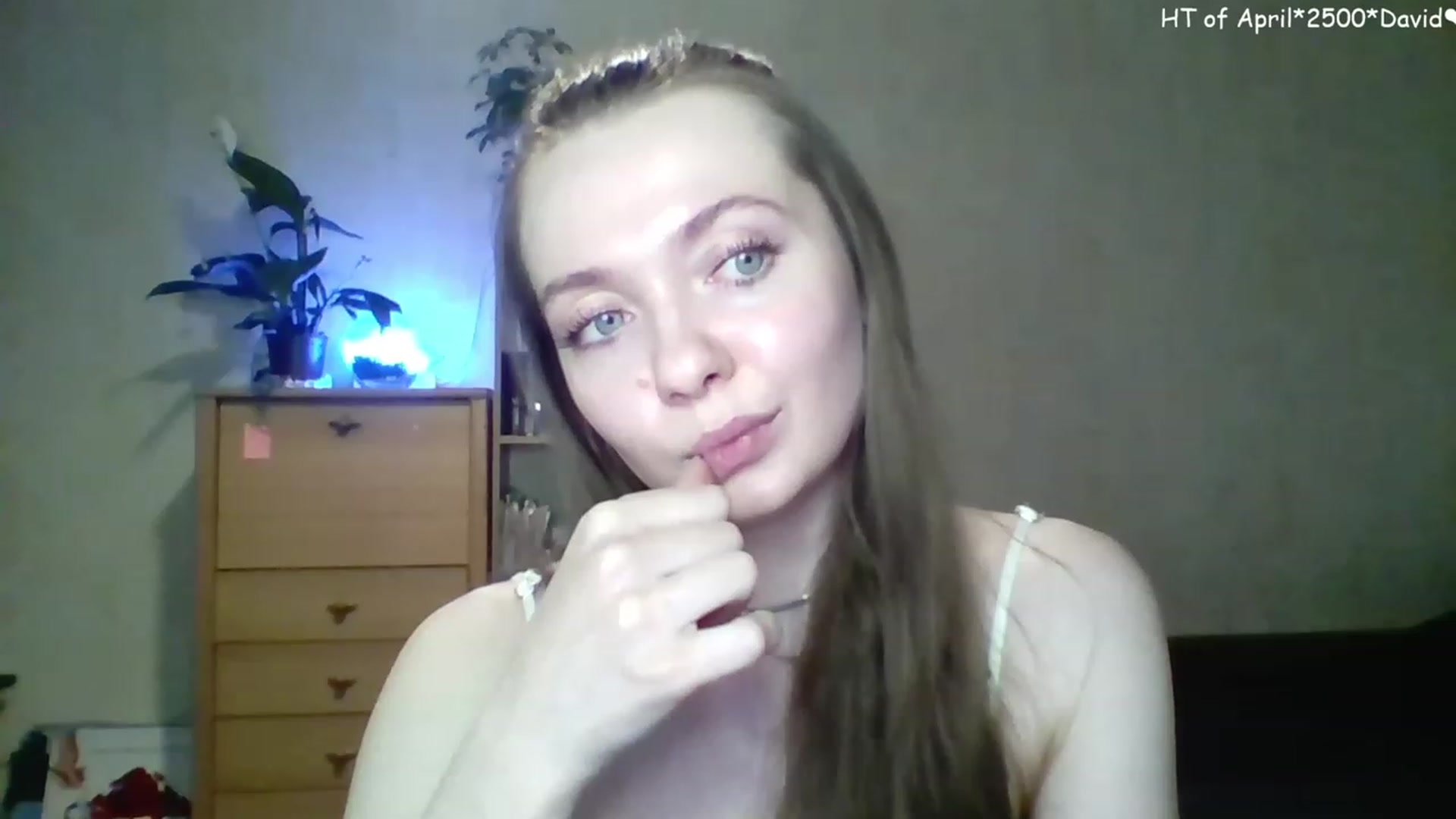 Gallery image thumbnail from LizaGhost's myfreecams stream on, 04/30/2023, 17:06 image 18 of 20