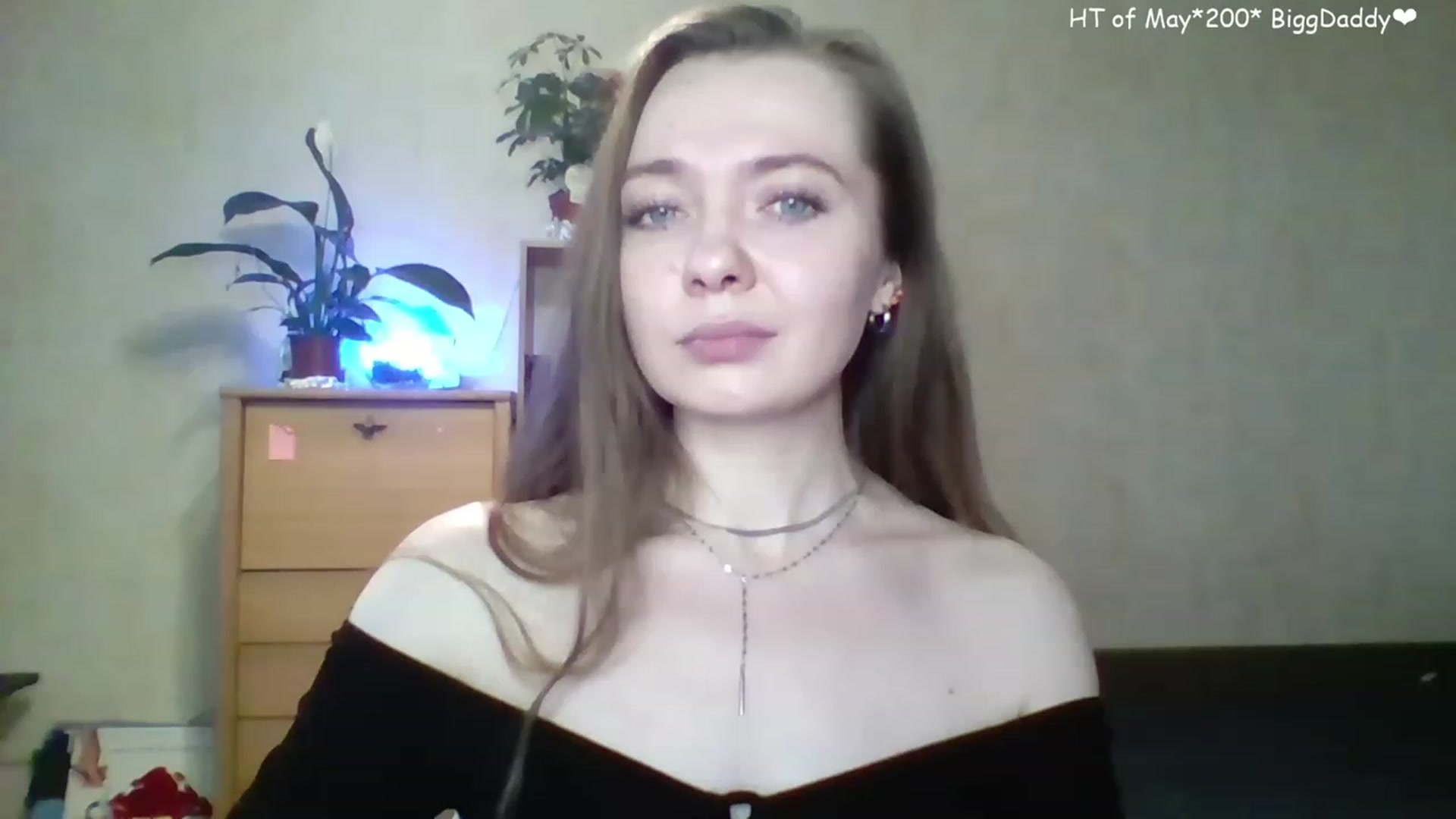 Gallery image thumbnail from LizaGhost's myfreecams stream on, 05/02/2023, 13:14 image 4 of 20