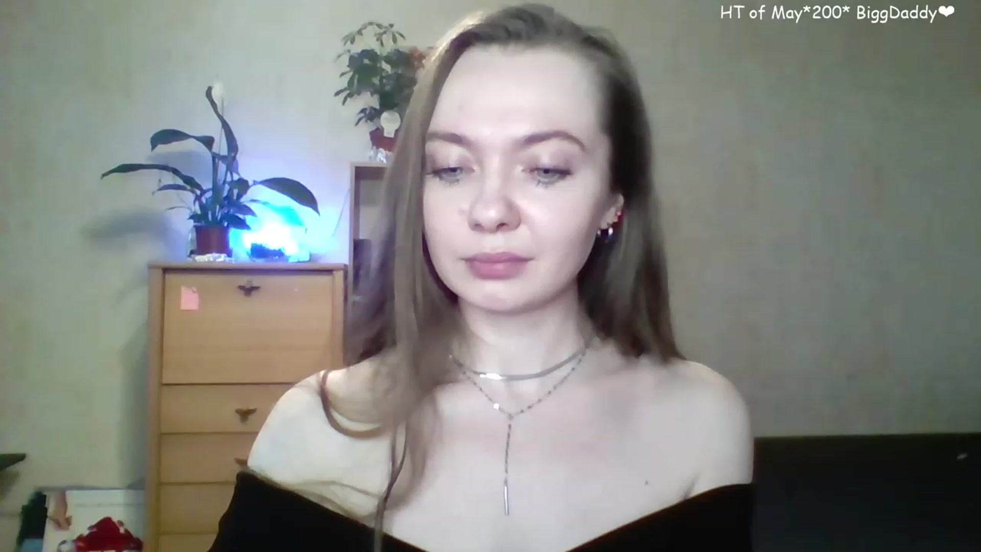 Gallery image thumbnail from LizaGhost's myfreecams stream on, 05/02/2023, 13:14 image 5 of 20