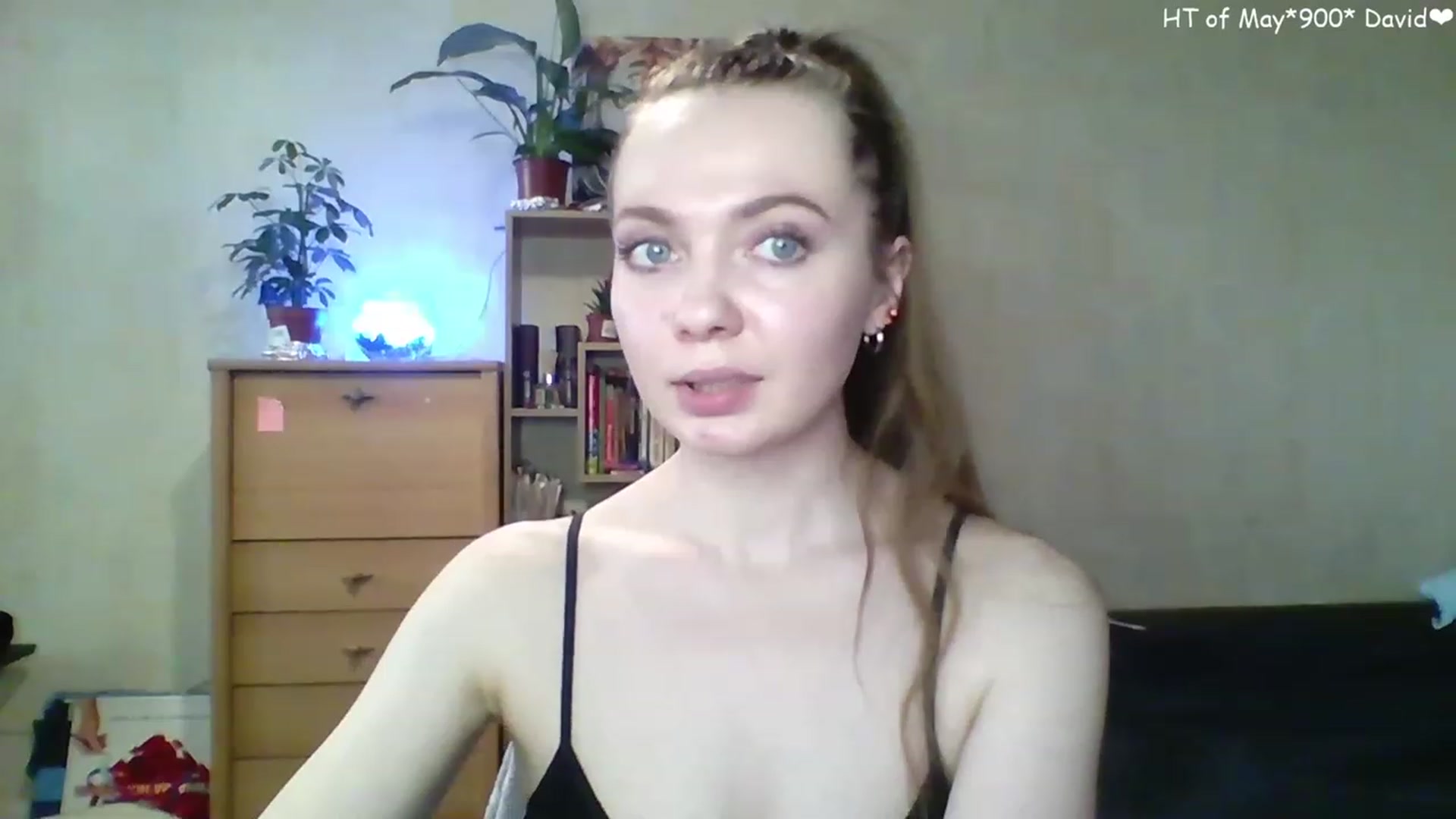 Gallery image thumbnail from LizaGhost's myfreecams stream on, 05/03/2023, 13:55 image 11 of 20