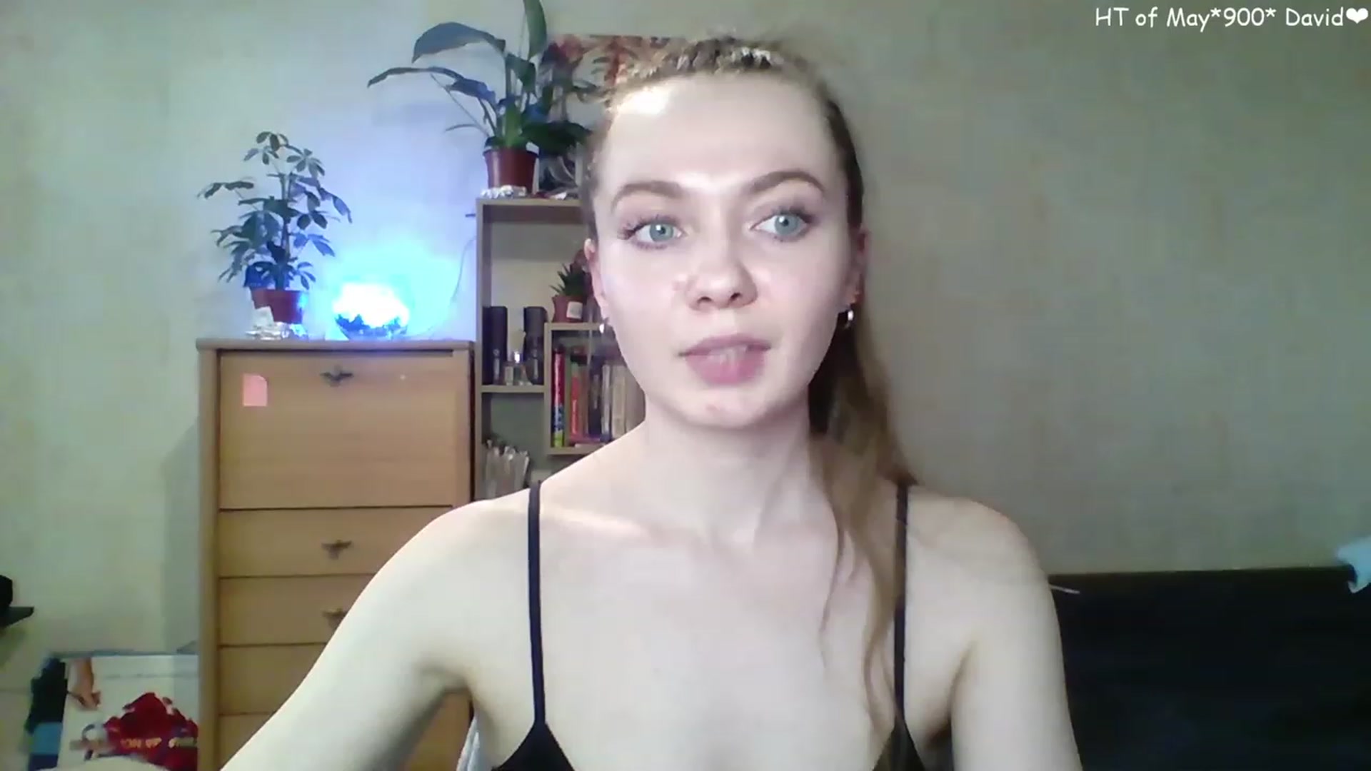 Gallery image thumbnail from LizaGhost's myfreecams stream on, 05/03/2023, 13:55 image 12 of 20