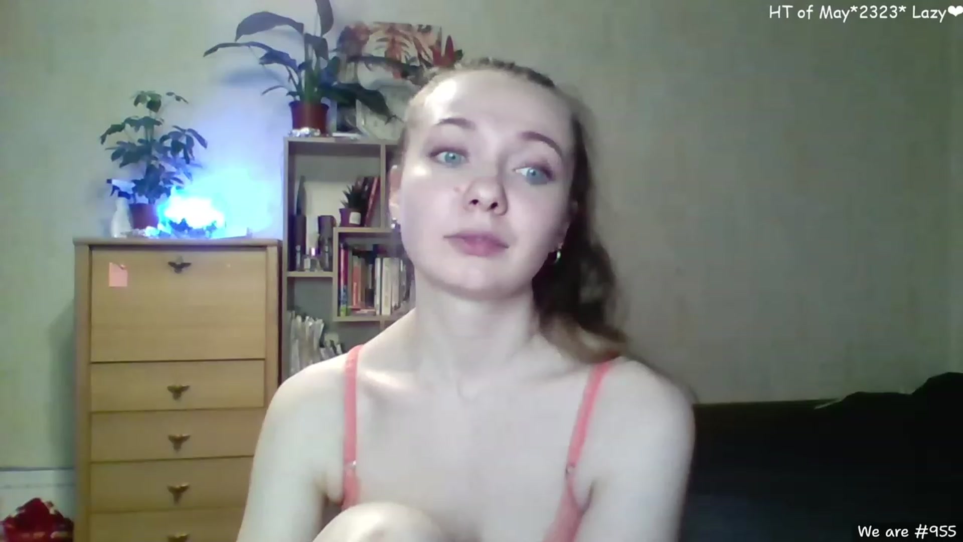 Gallery image thumbnail from LizaGhost's myfreecams stream on, 05/05/2023, 16:43 image 18 of 20