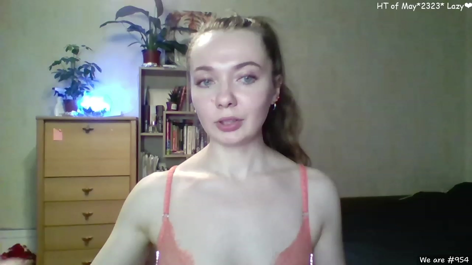Gallery image thumbnail from LizaGhost's myfreecams stream on, 05/05/2023, 16:43 image 14 of 20